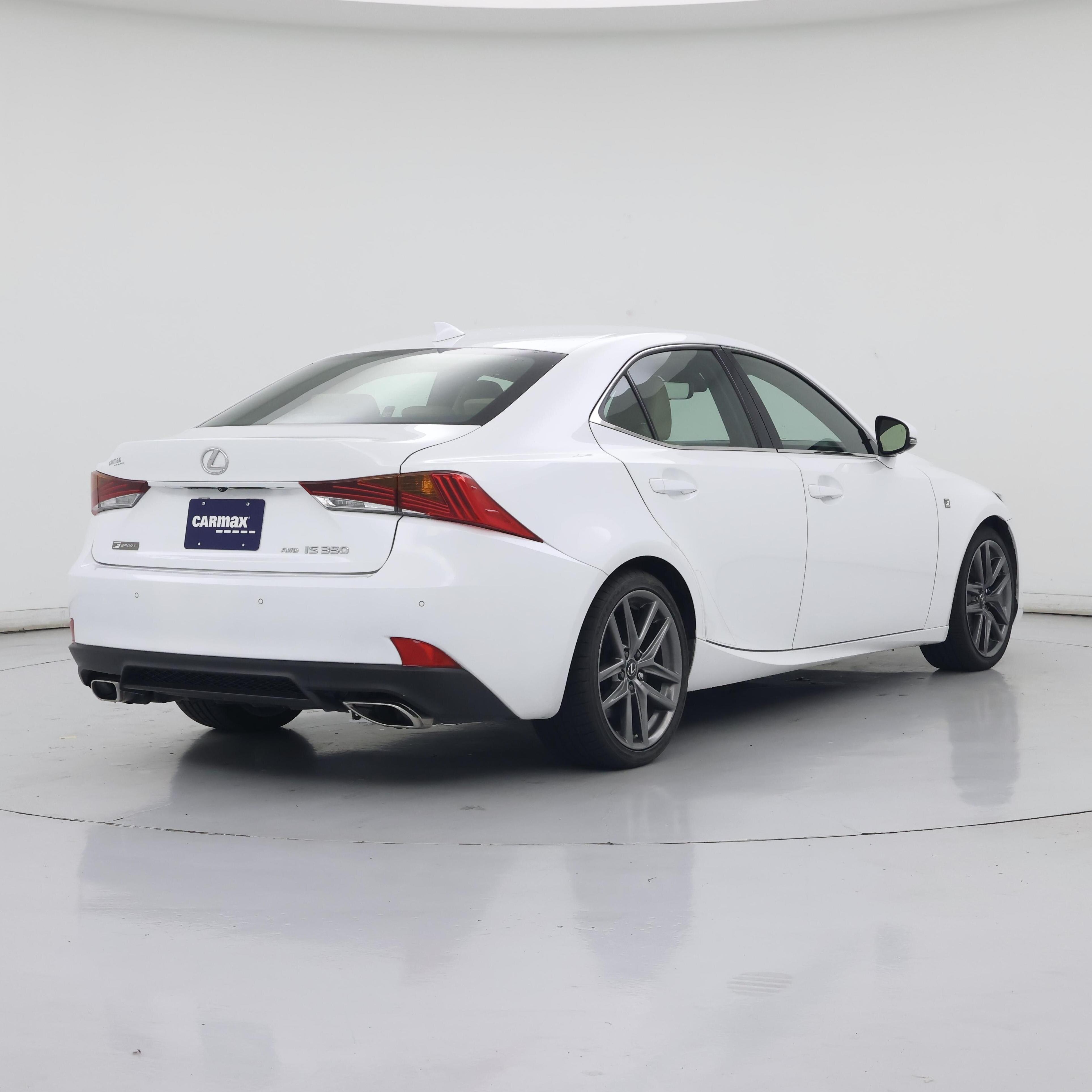 Thumbnail: 2019 Lexus IS - 8