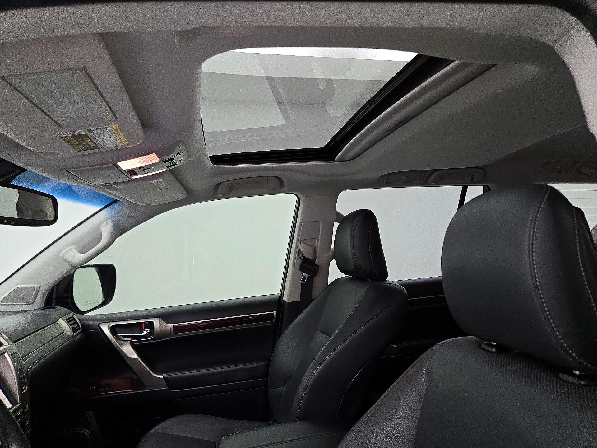 Thumbnail: 2019 Lexus GX - 20