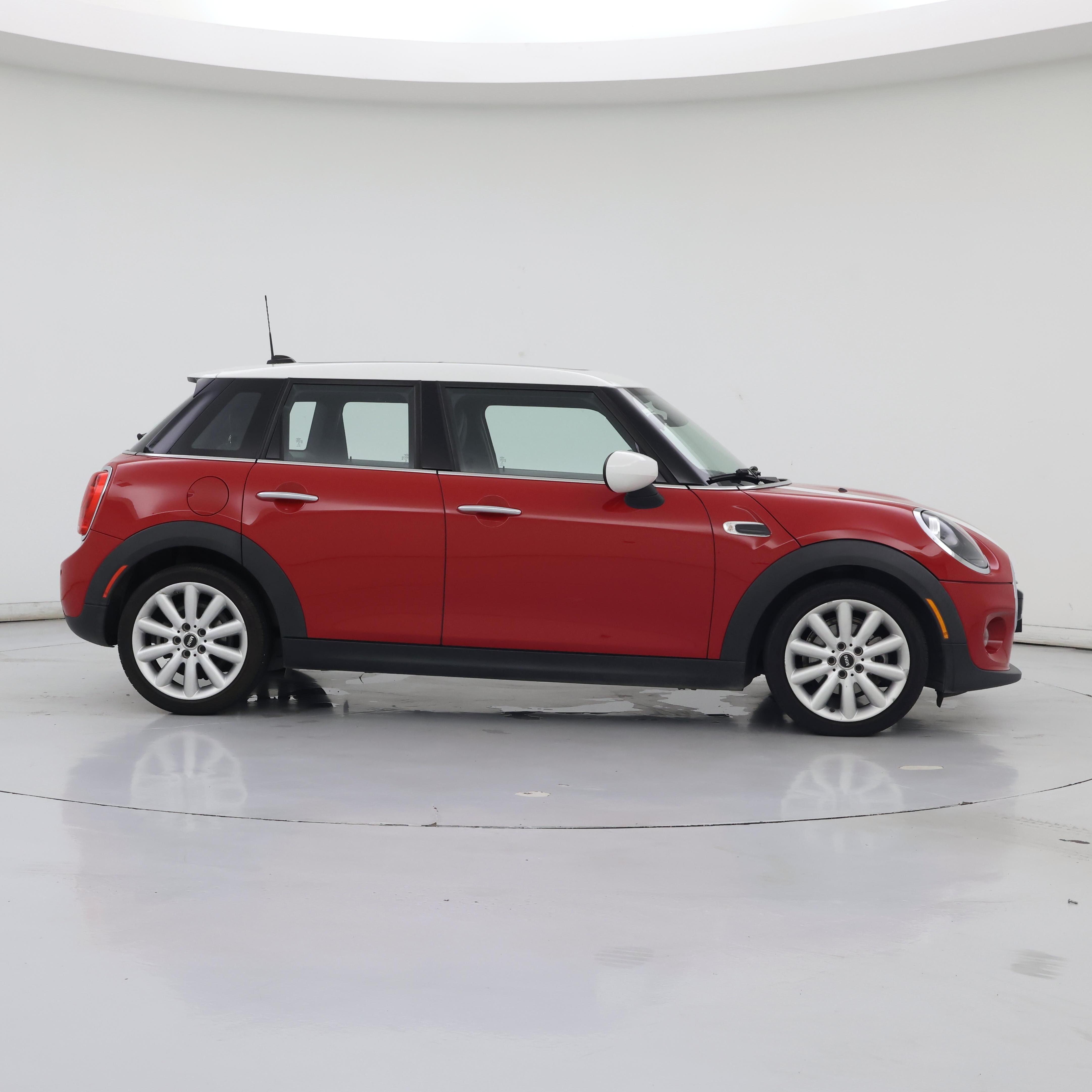 Thumbnail: 2021 MINI Cooper Hardtop - 7