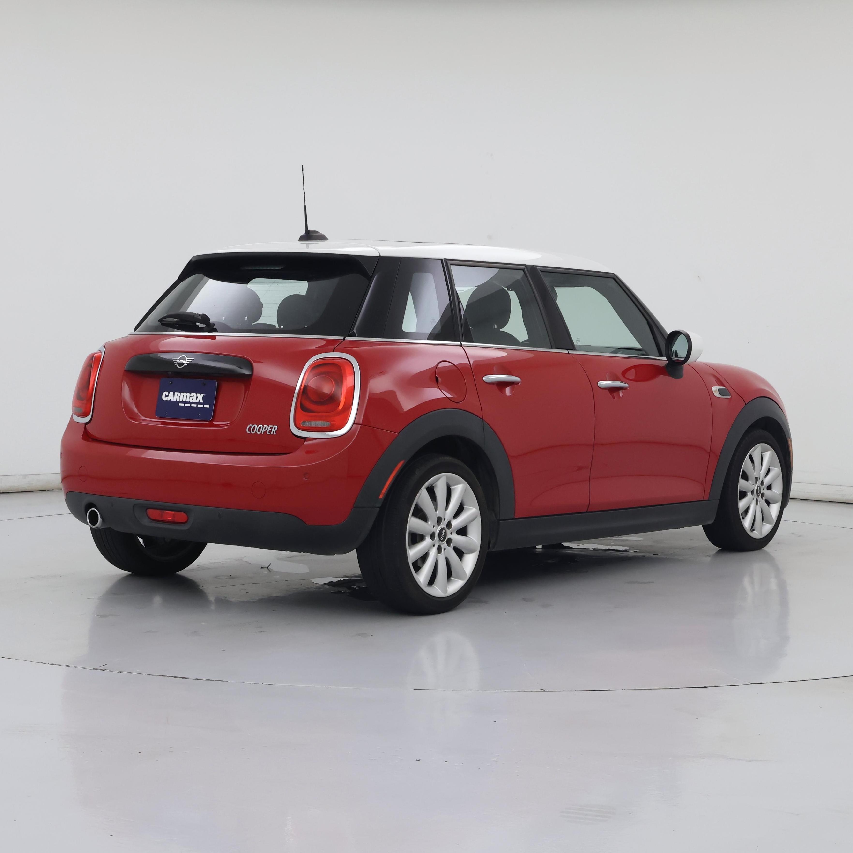 Thumbnail: 2021 MINI Cooper Hardtop - 8