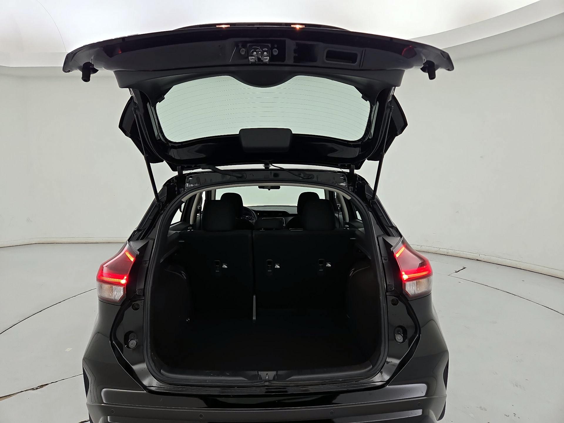 Thumbnail: 2024 Nissan Kicks - 20
