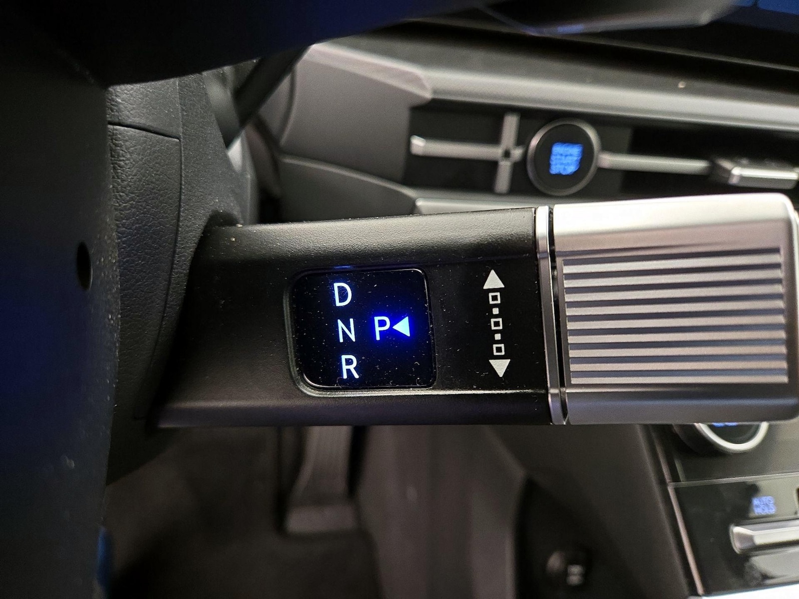 2025 Hyundai Santa Fe SEL - Photo 18