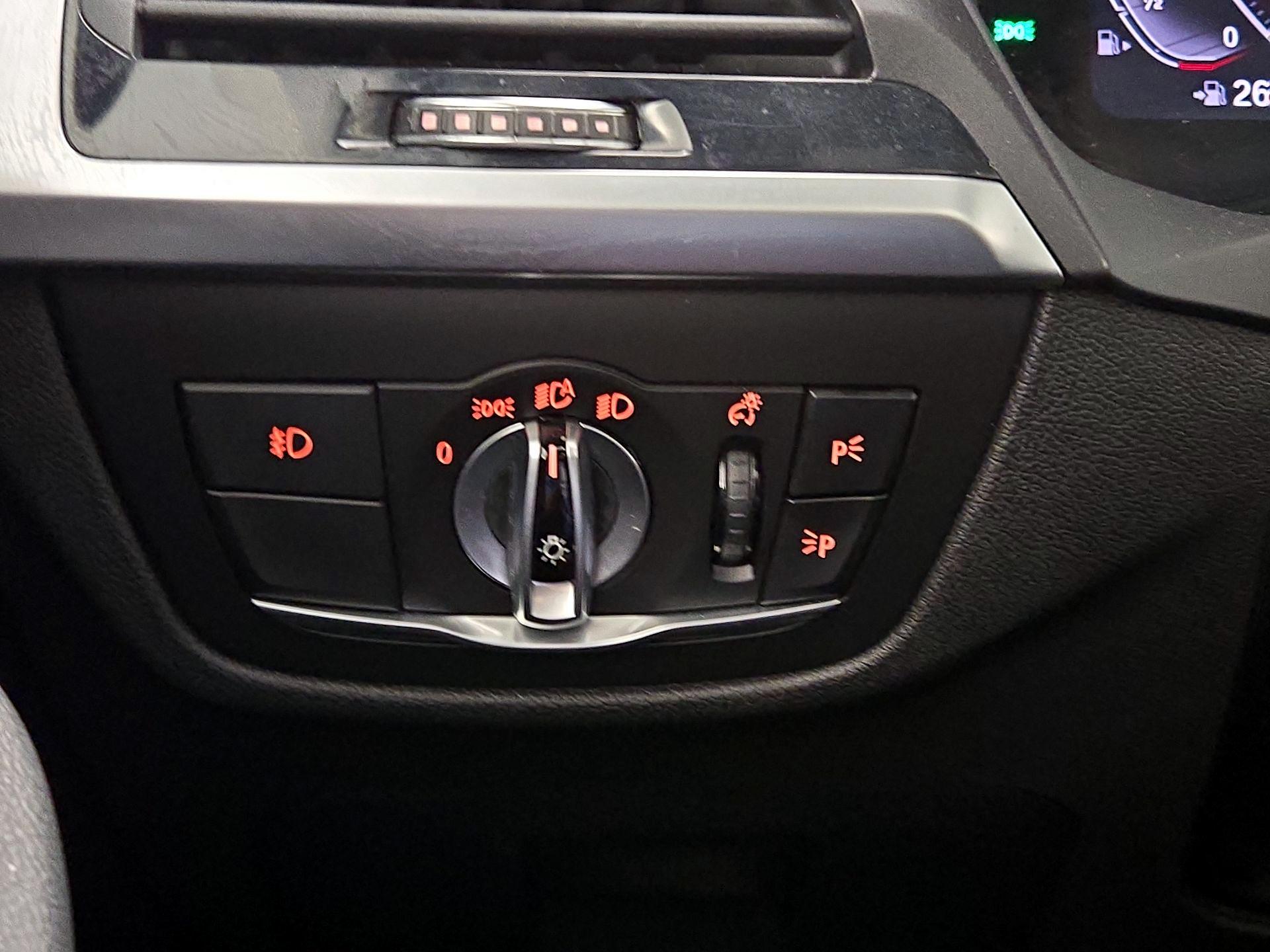 Thumbnail: 2021 BMW X4 - 13