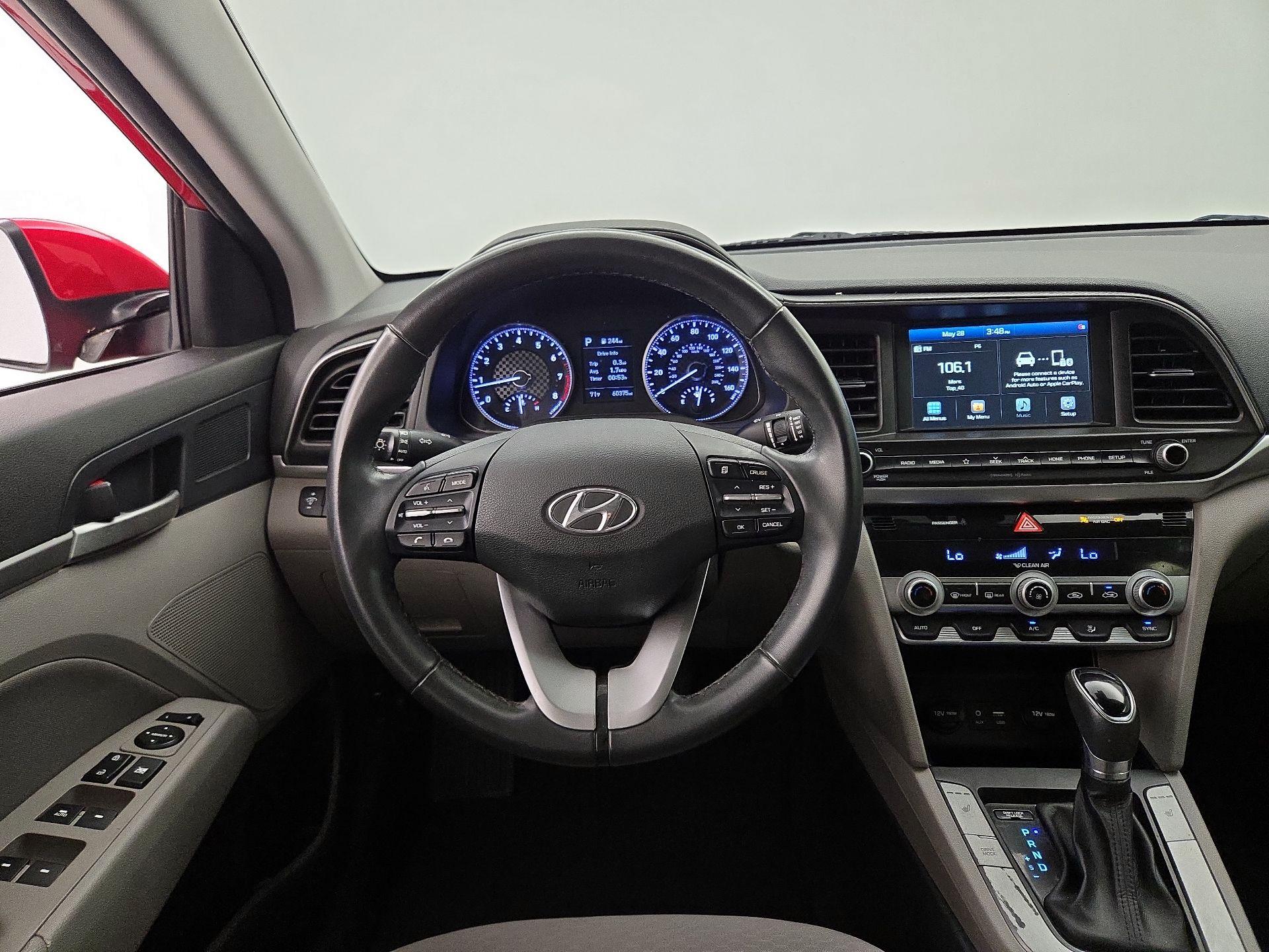 Thumbnail: 2020 Hyundai Elantra - 10