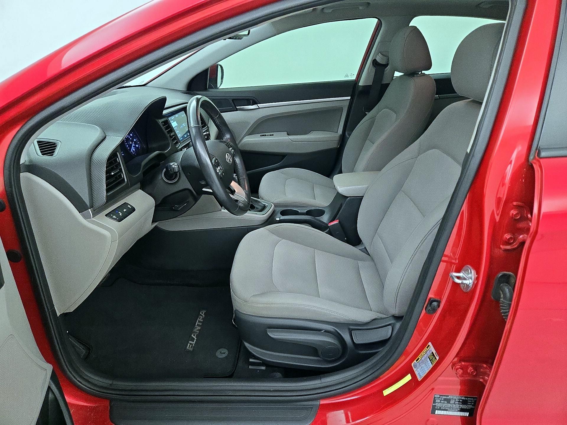 Thumbnail: 2020 Hyundai Elantra - 11