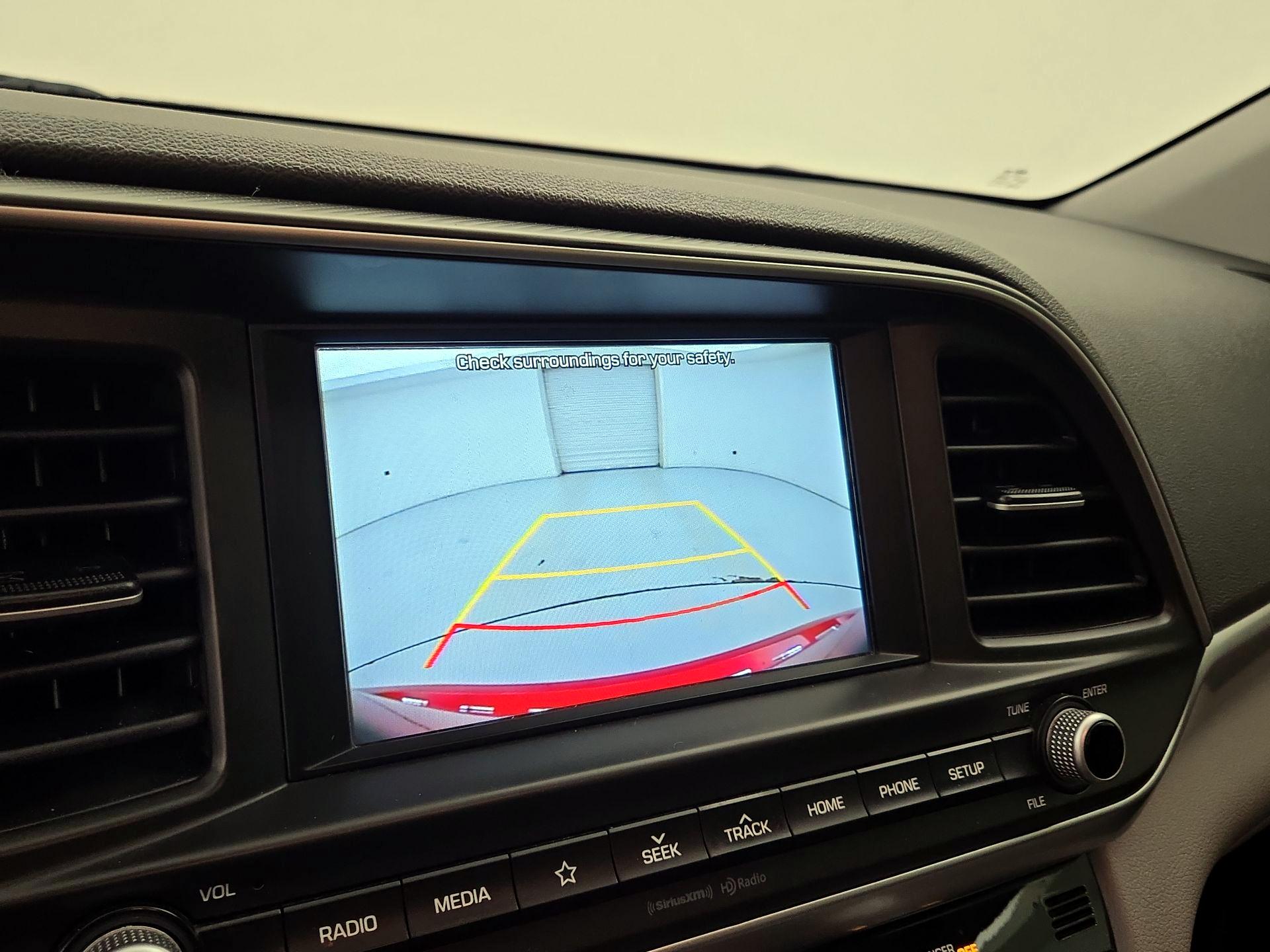 Thumbnail: 2020 Hyundai Elantra - 14