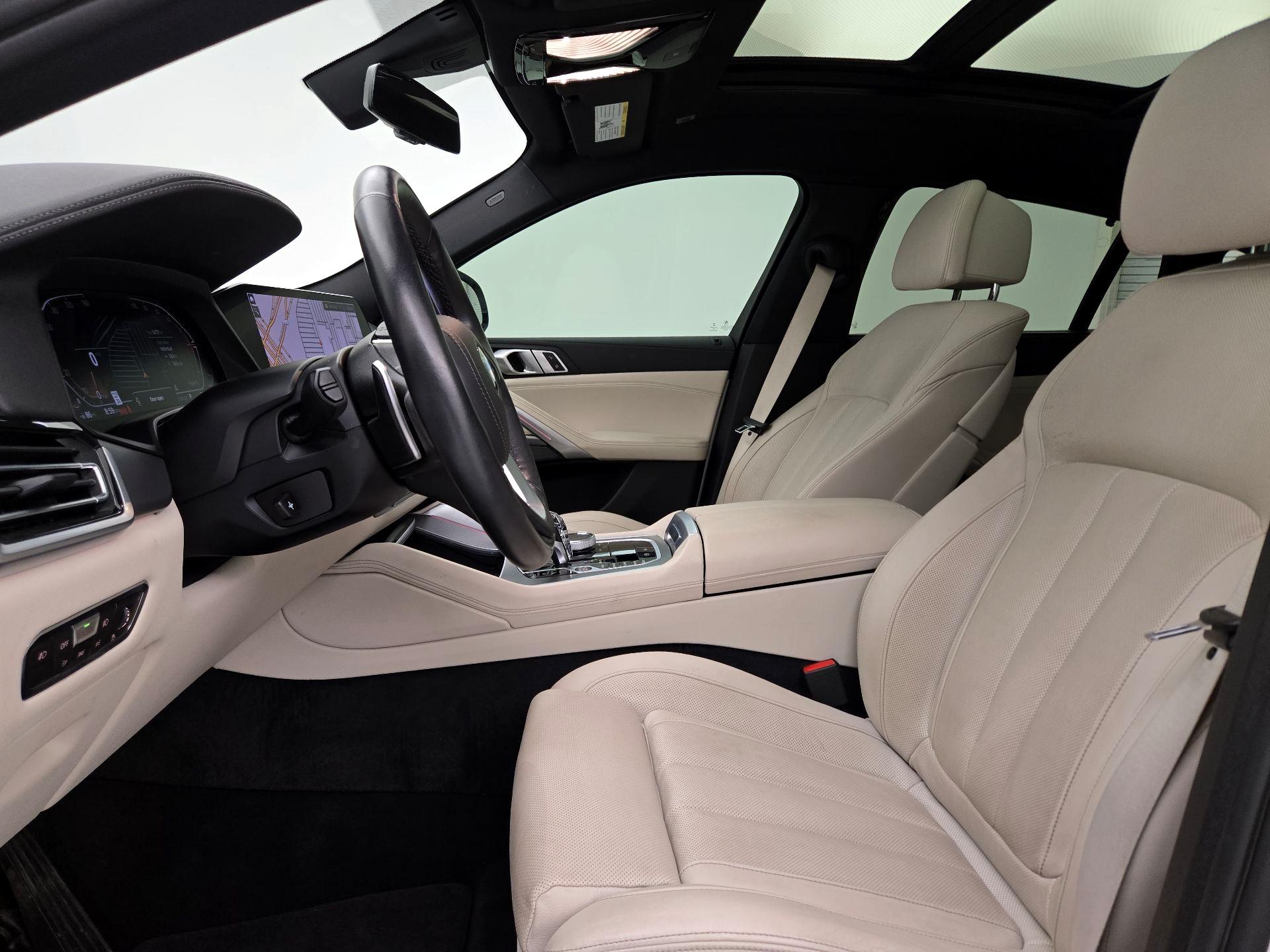 Thumbnail: 2021 BMW X6 - 11
