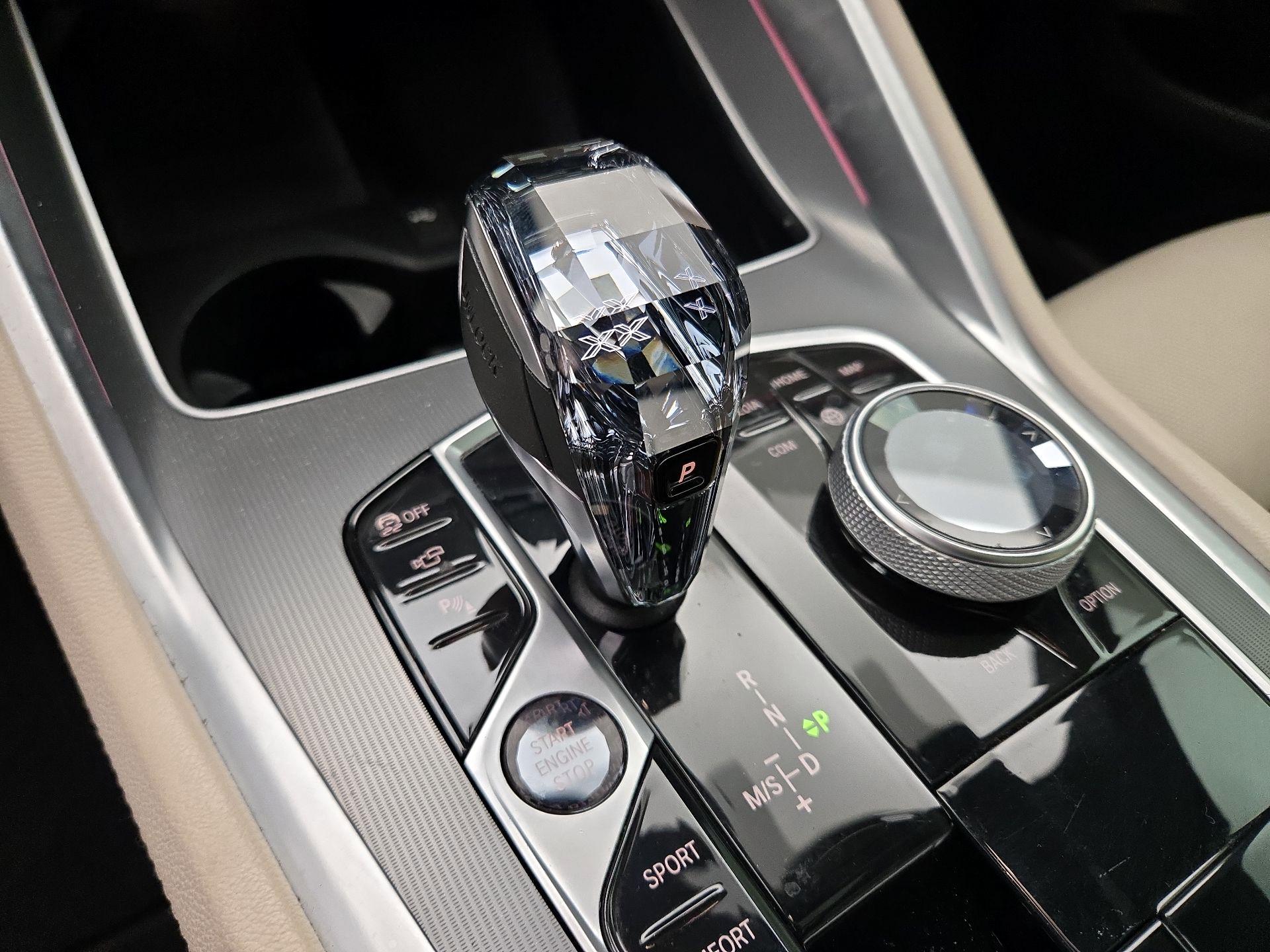 Thumbnail: 2021 BMW X6 - 18