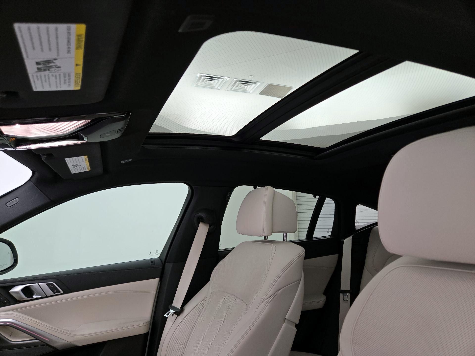 Thumbnail: 2021 BMW X6 - 20