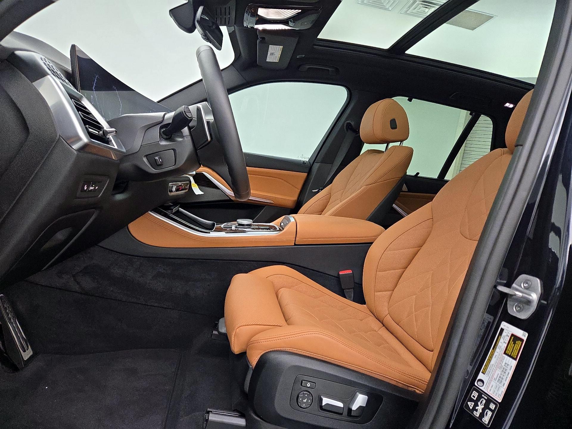 Thumbnail: 2025 BMW X5 - 11