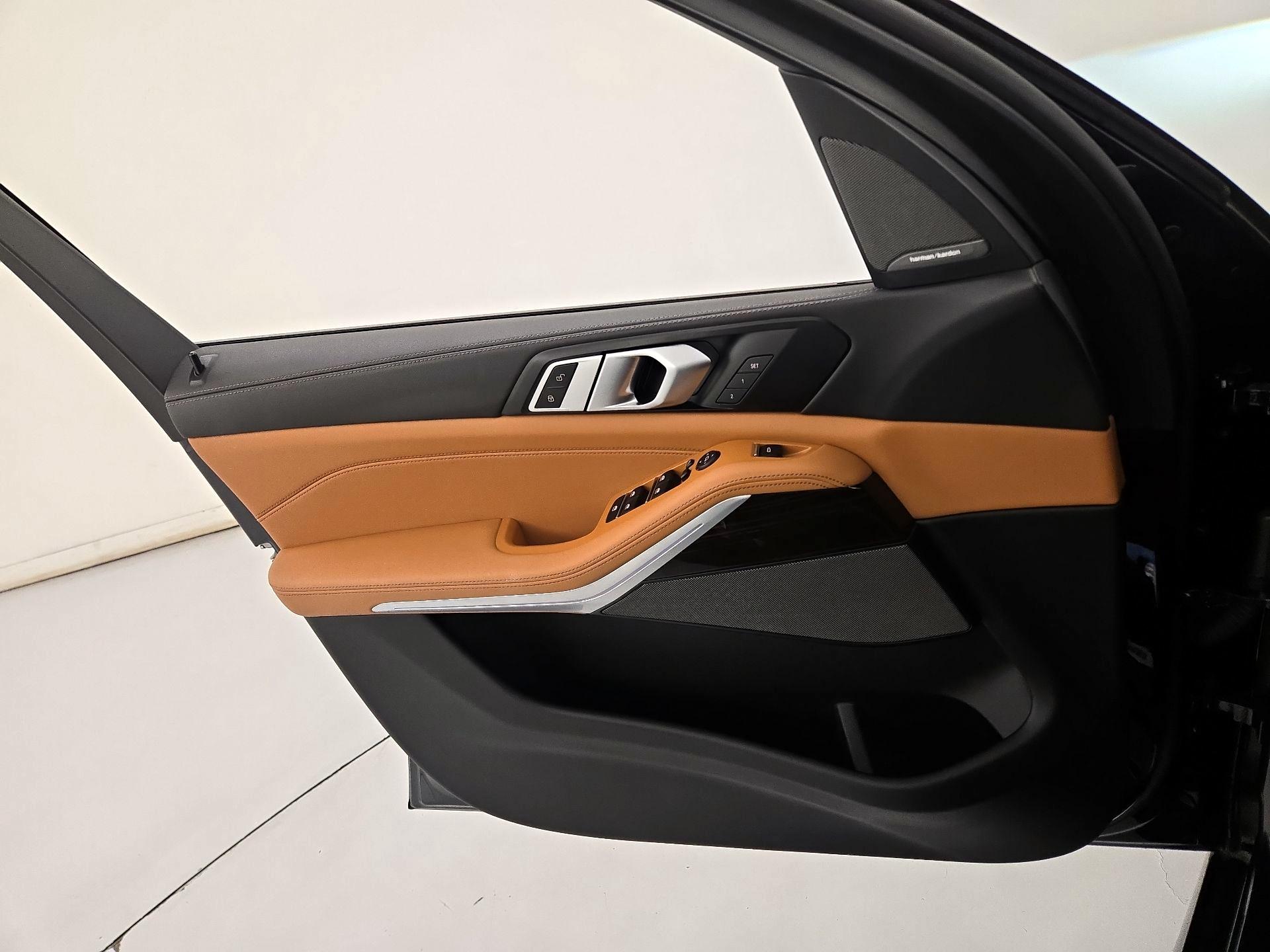 Thumbnail: 2025 BMW X5 - 12
