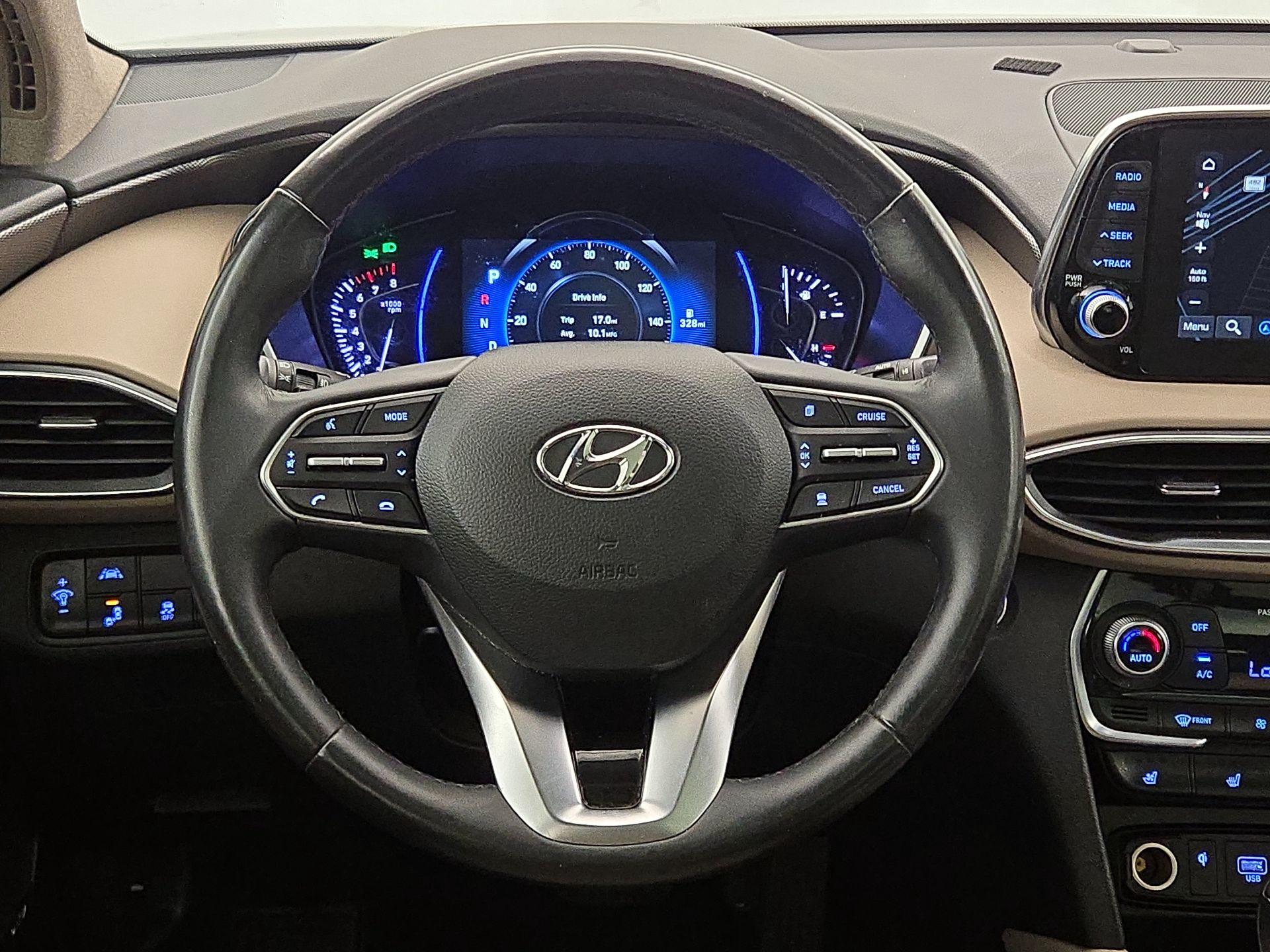 Thumbnail: 2019 Hyundai Santa Fe - 10