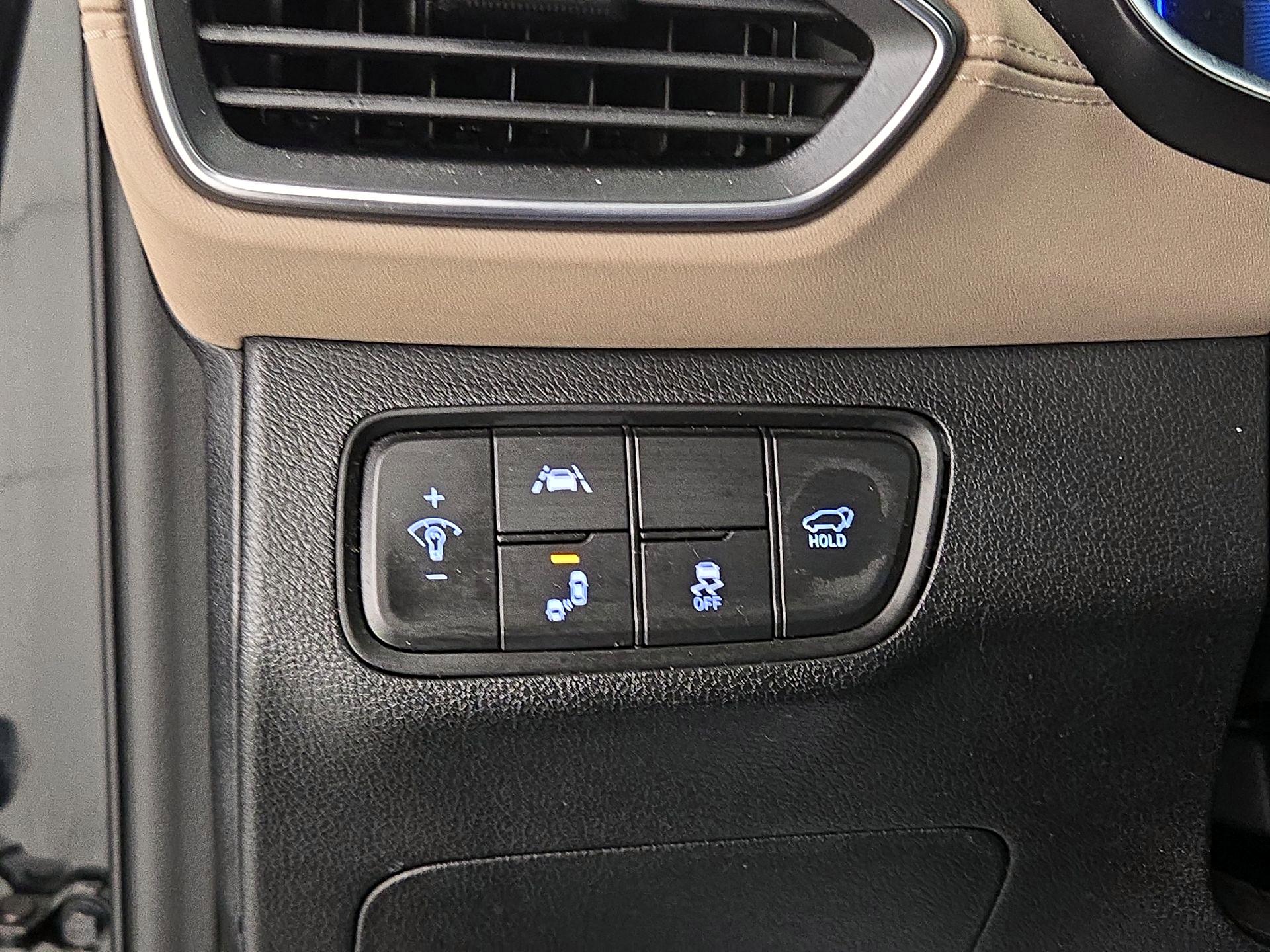 Thumbnail: 2019 Hyundai Santa Fe - 13