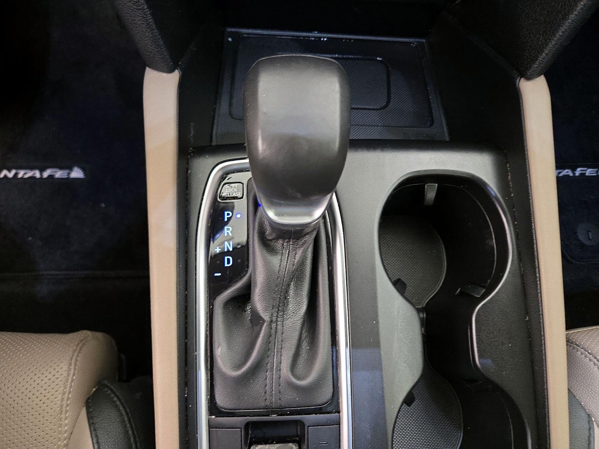 Thumbnail: 2019 Hyundai Santa Fe - 18