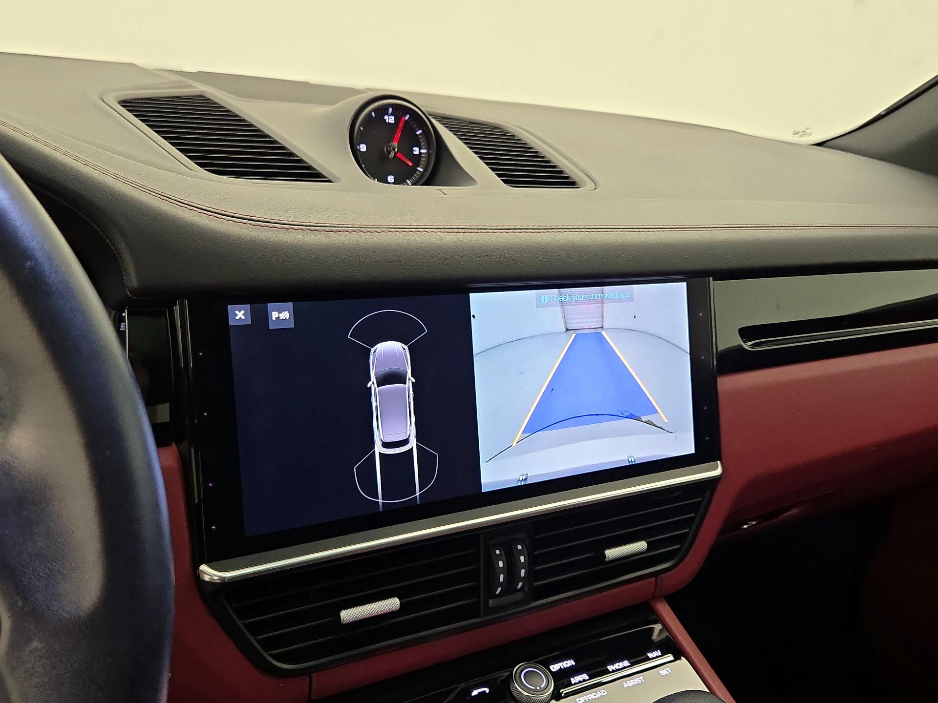 Thumbnail: 2019 Porsche Cayenne - 15
