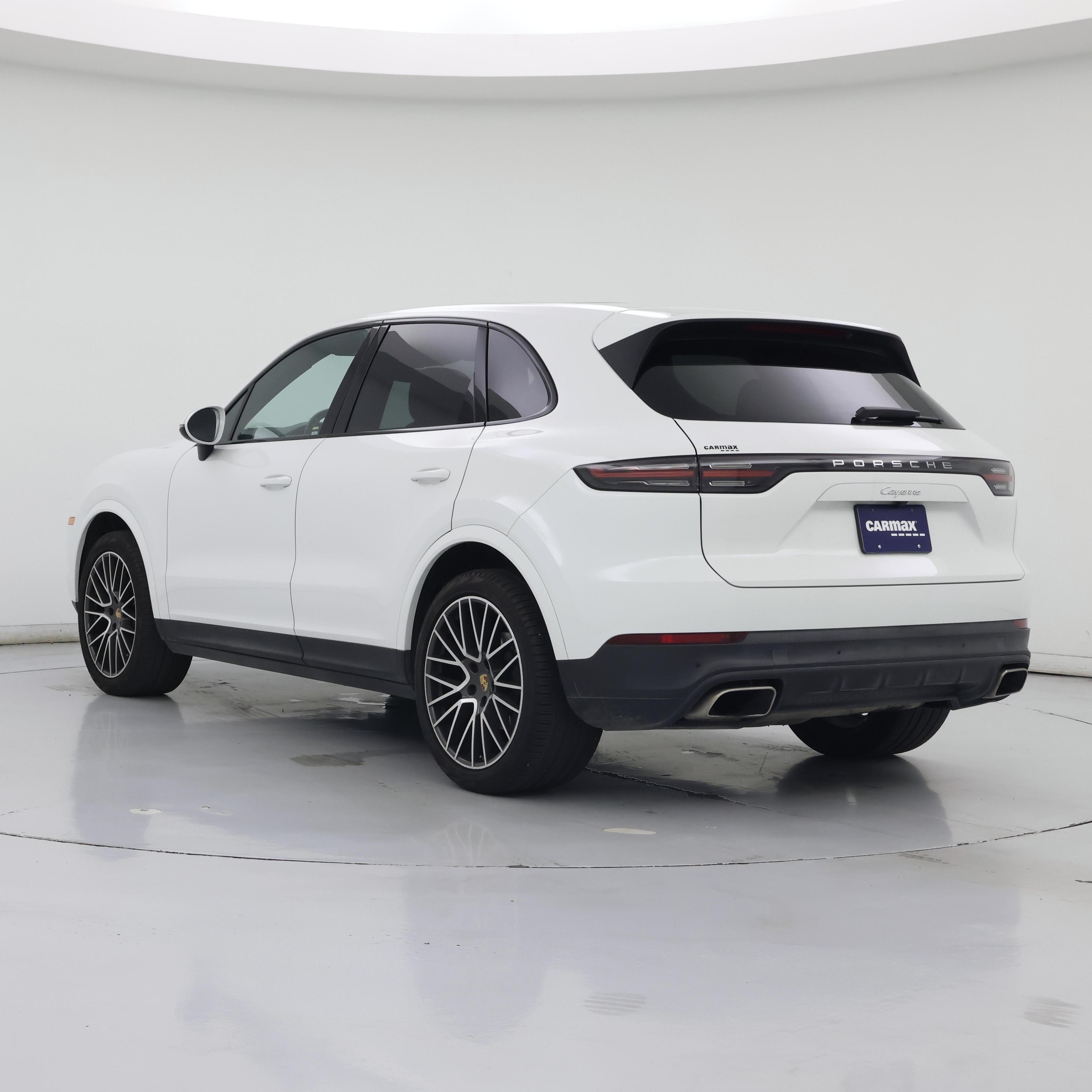 Thumbnail: 2019 Porsche Cayenne - 2