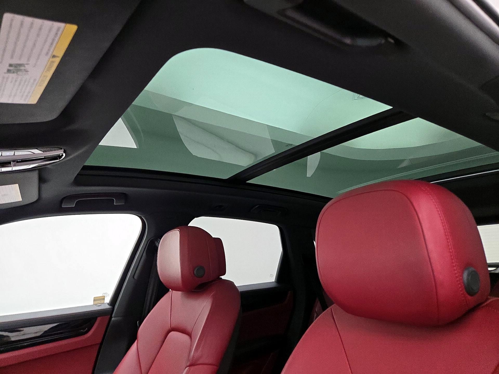 Thumbnail: 2019 Porsche Cayenne - 20