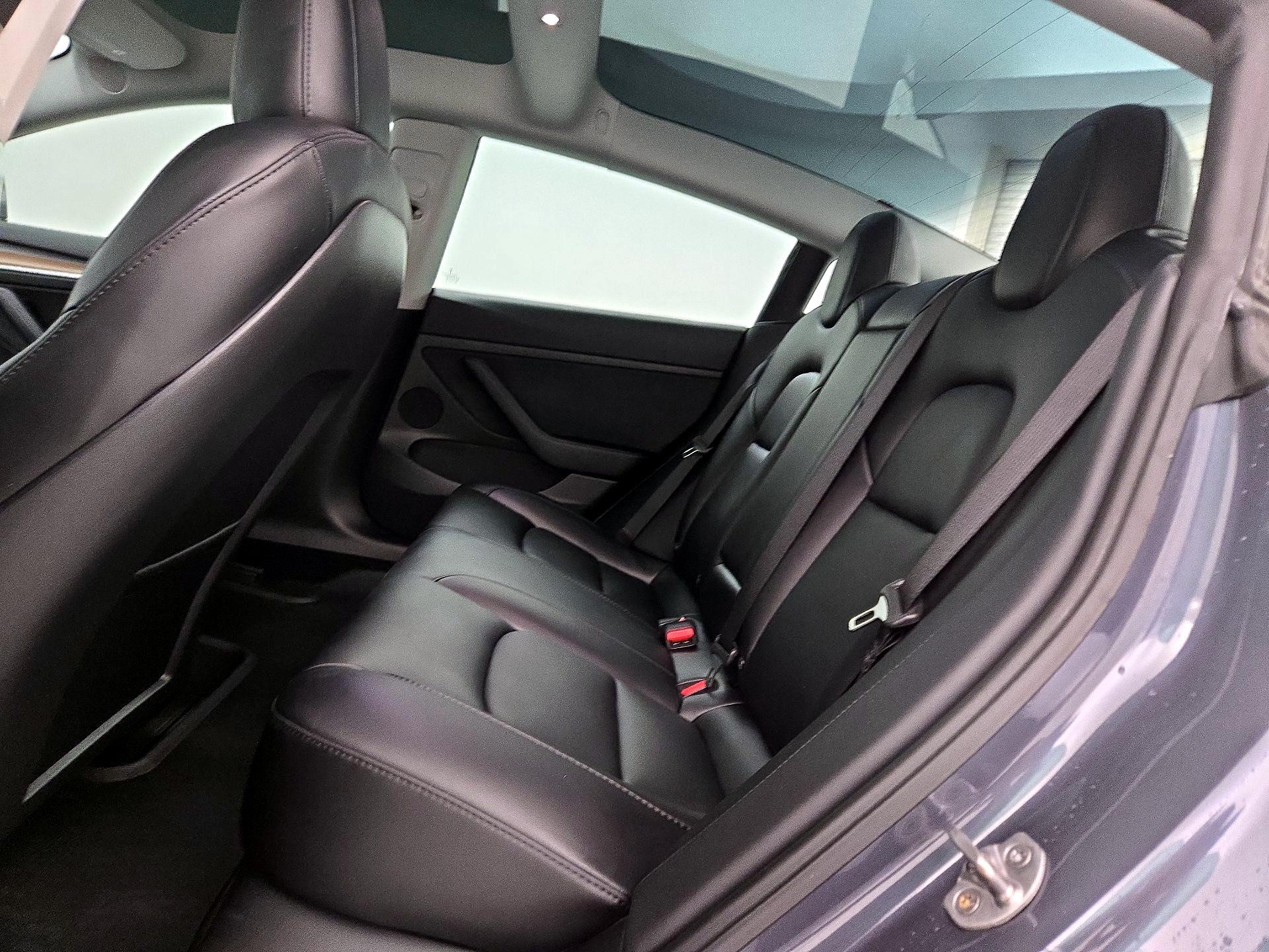 Thumbnail: 2023 Tesla Model 3 - 19