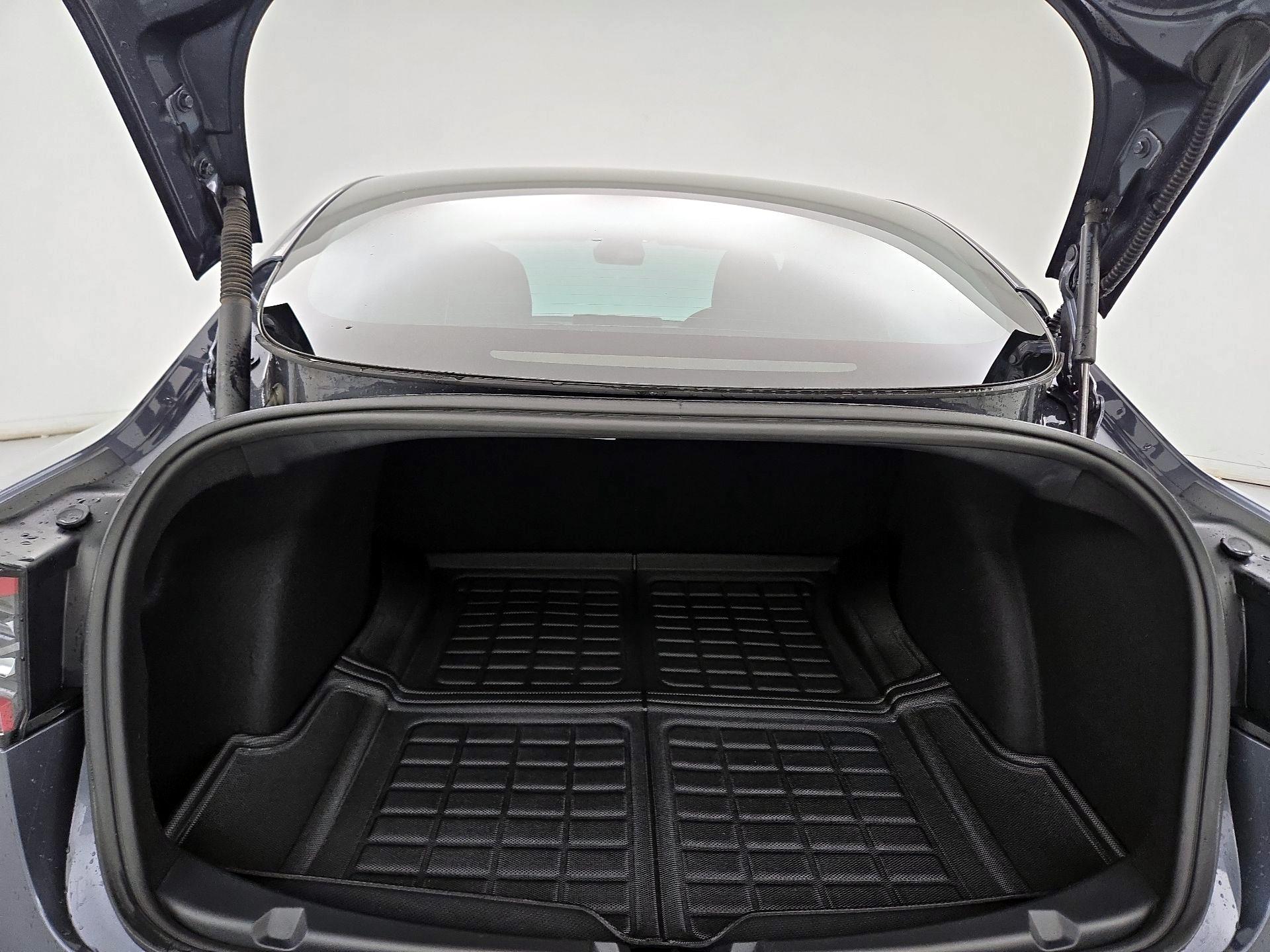 Thumbnail: 2023 Tesla Model 3 - 20