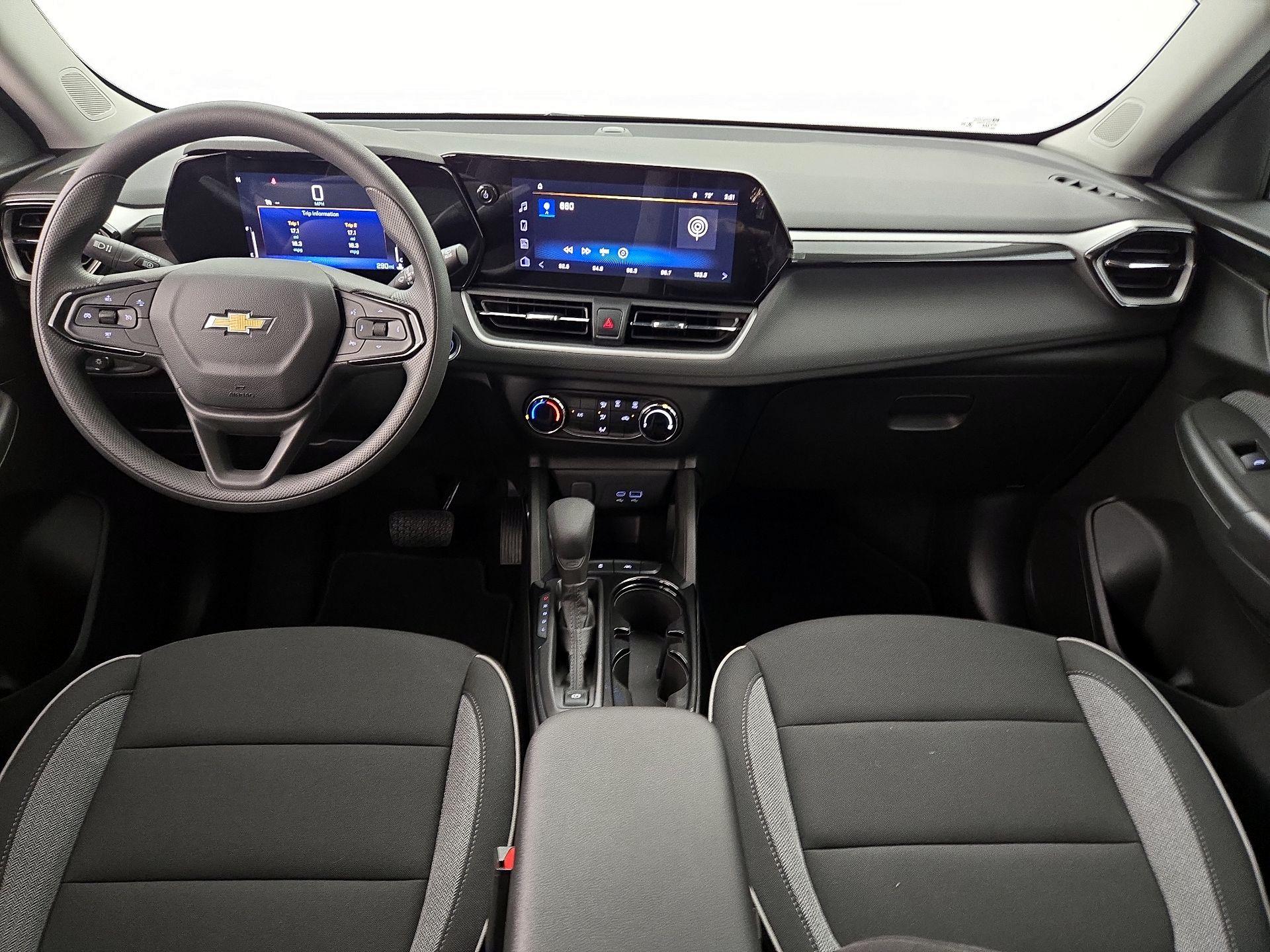 Thumbnail: 2026 Chevrolet TrailBlazer - 9