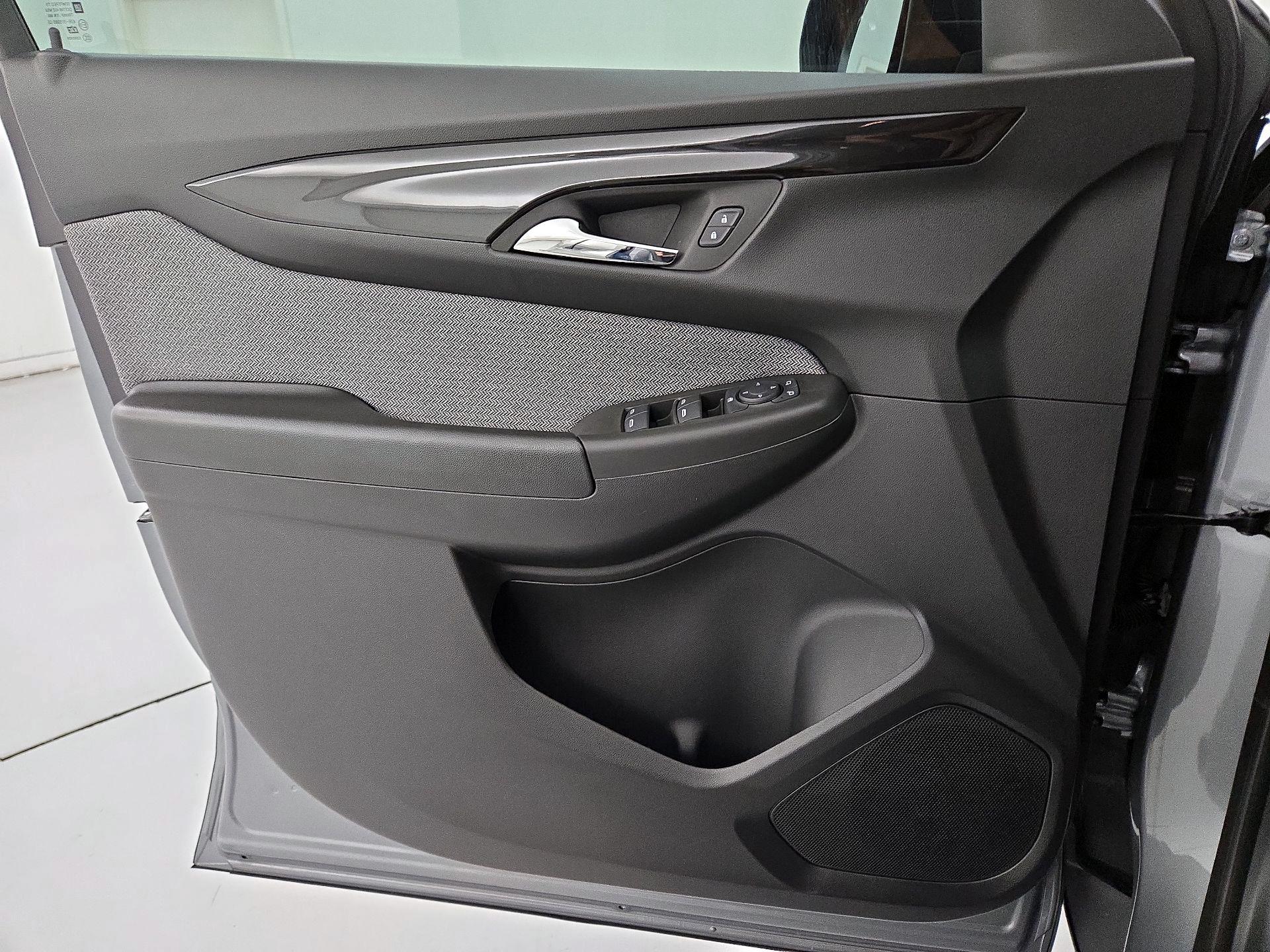 Thumbnail: 2026 Chevrolet TrailBlazer - 12