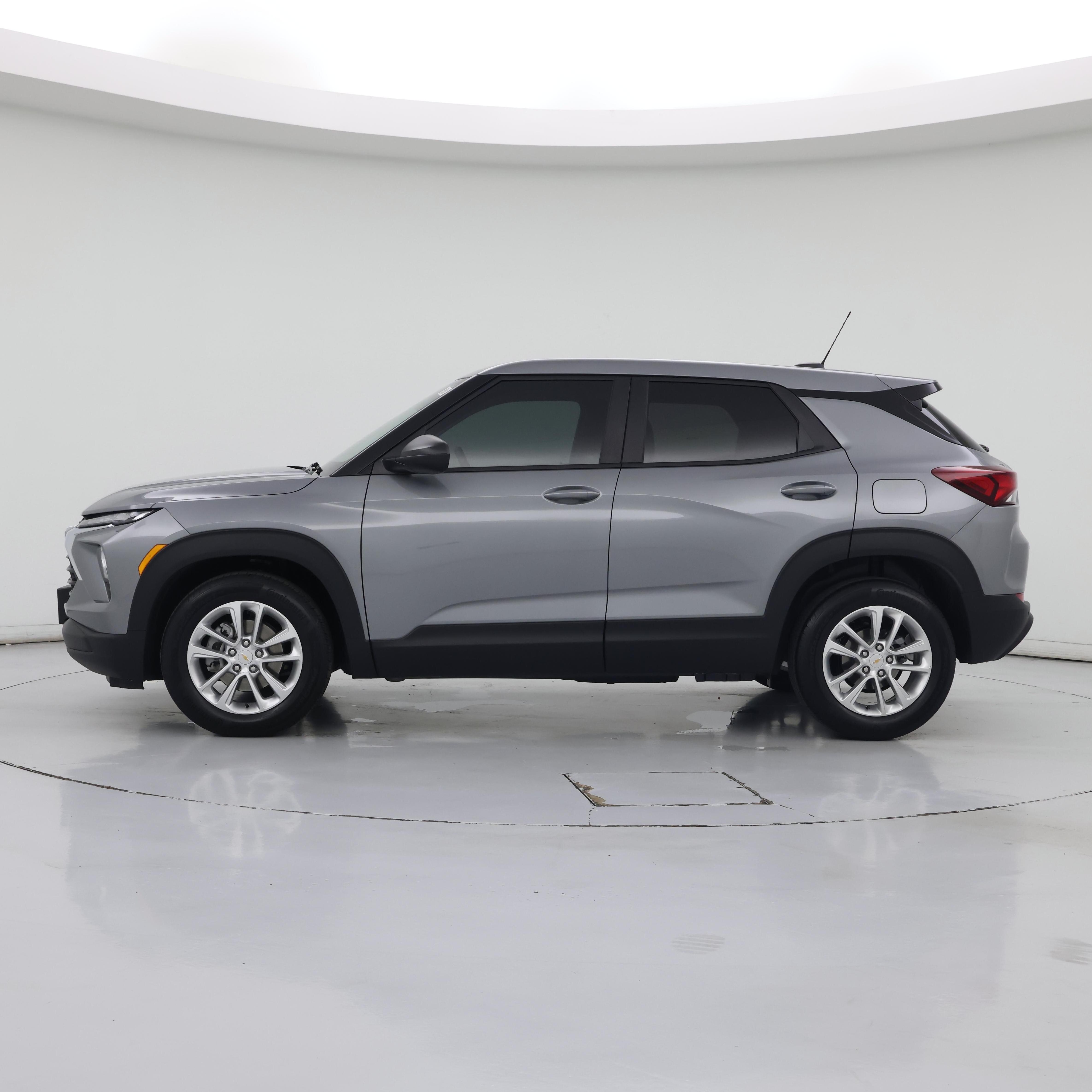 Thumbnail: 2026 Chevrolet TrailBlazer - 3