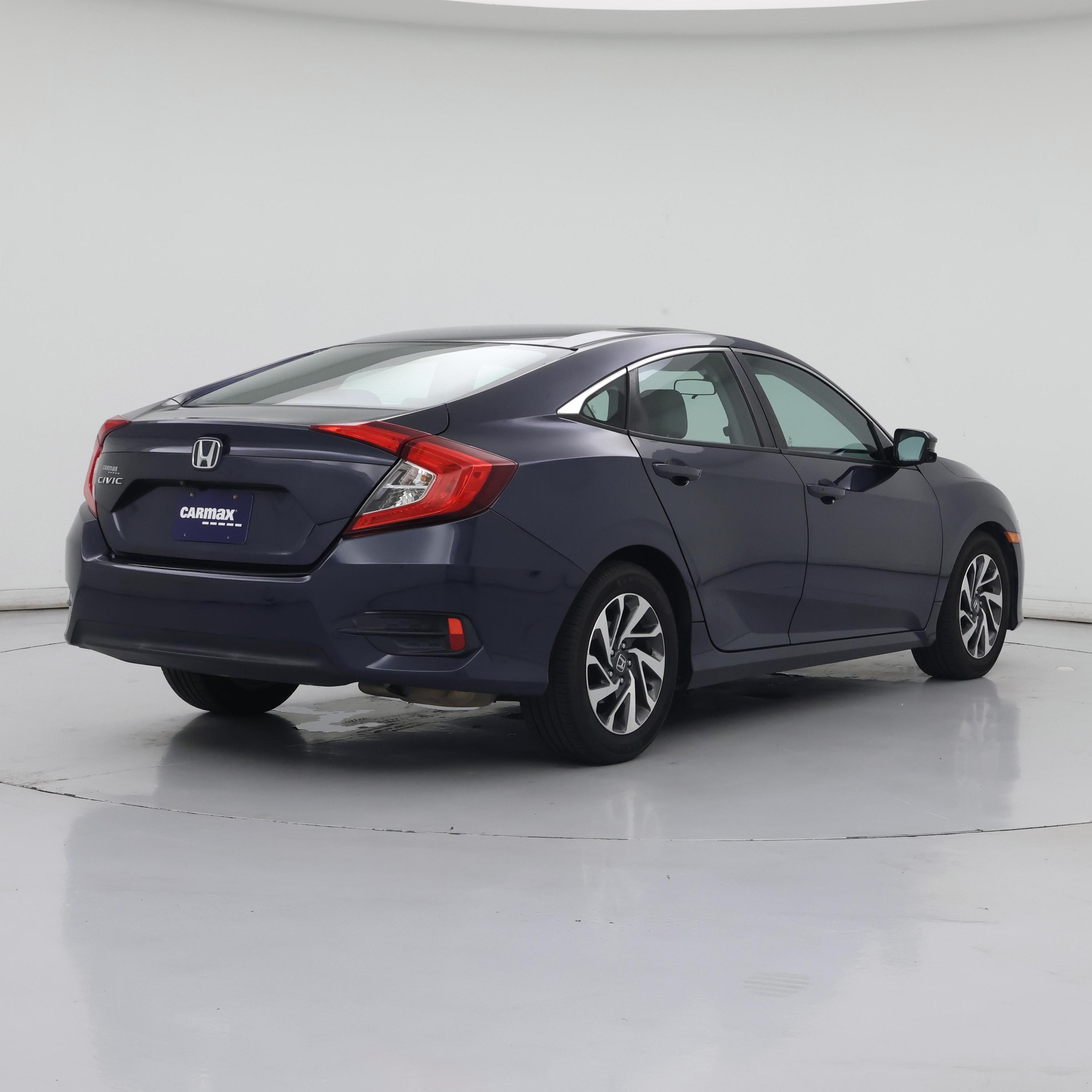Thumbnail: 2016 Honda Civic - 8