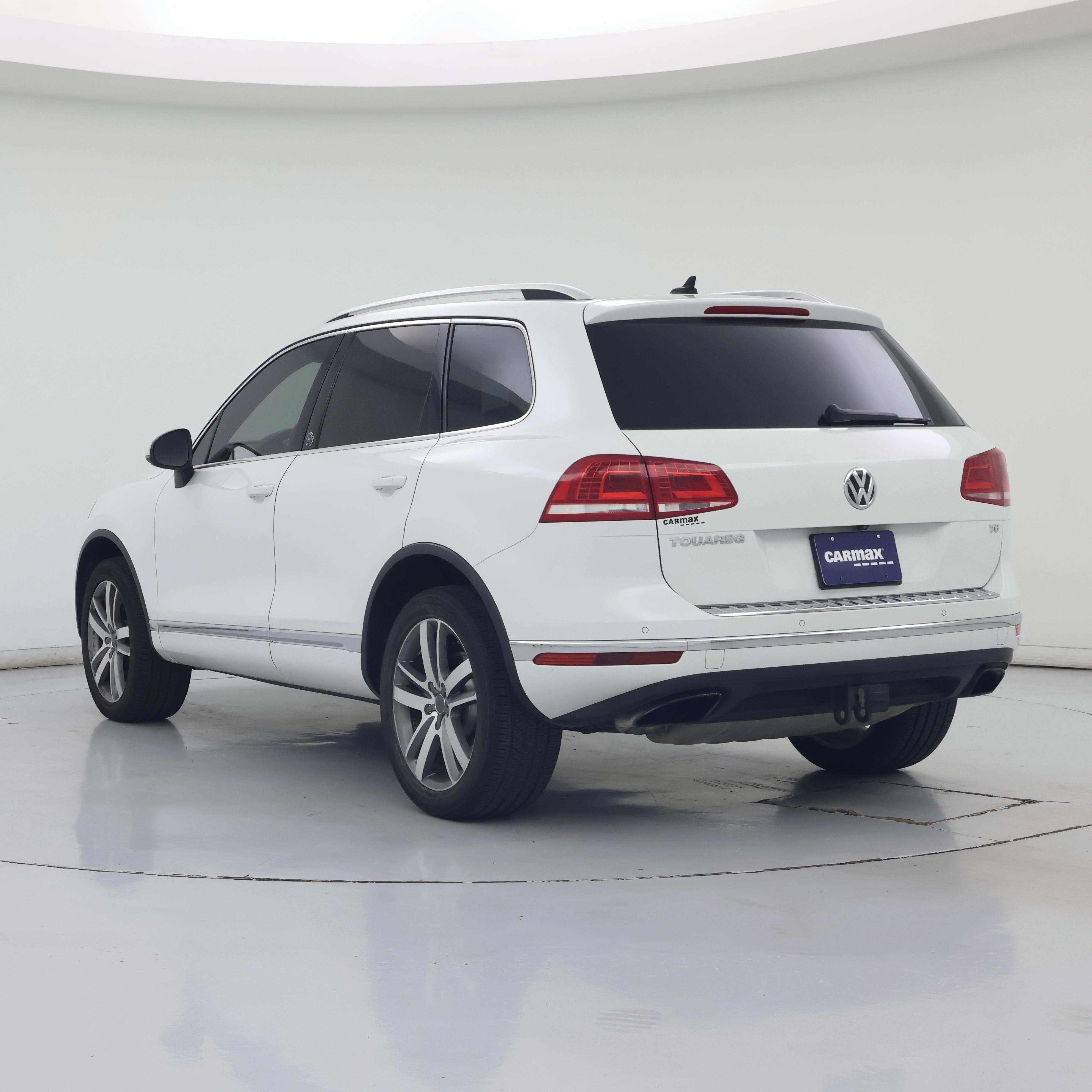 Thumbnail: 2017 Volkswagen Touareg - 2