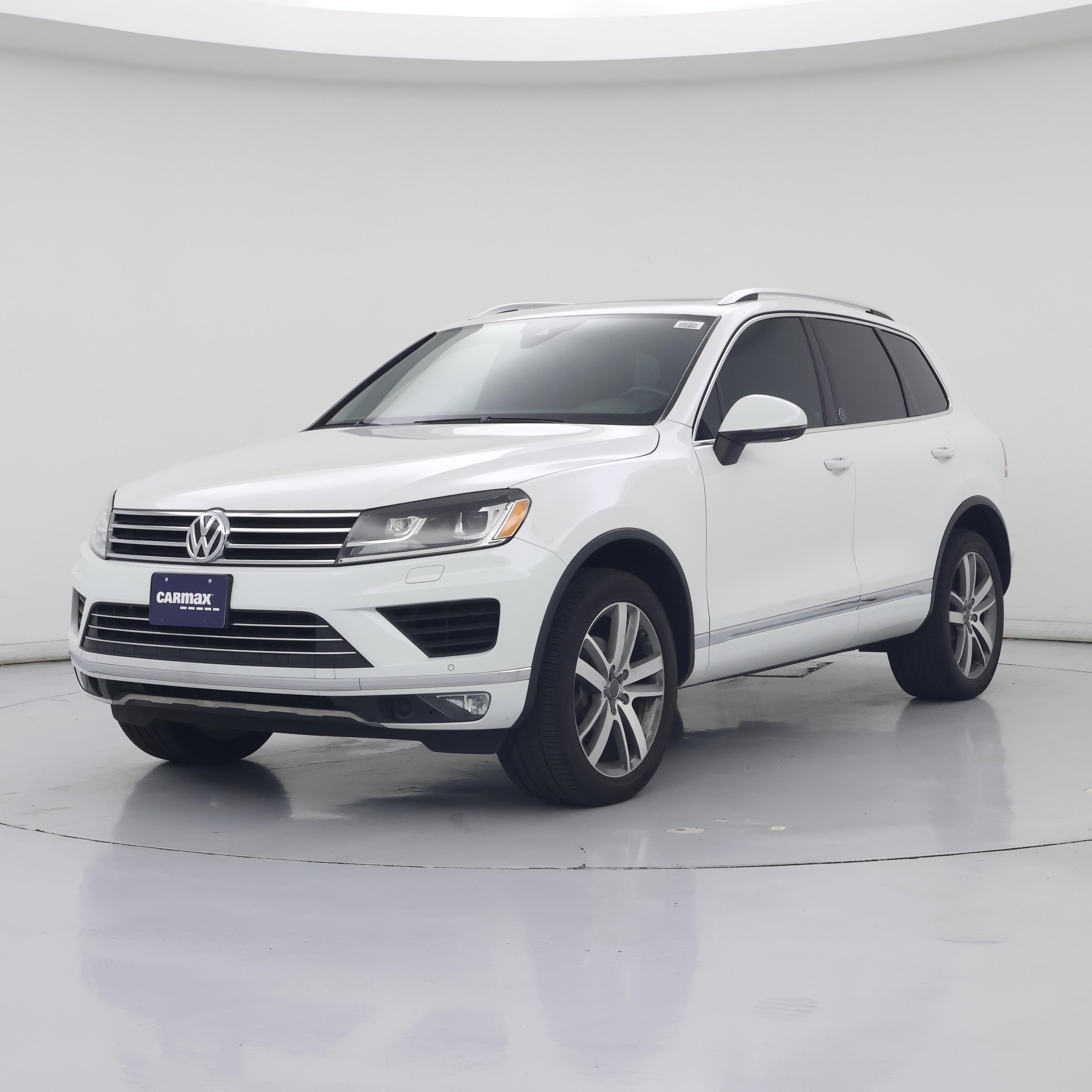 Thumbnail: 2017 Volkswagen Touareg - 4