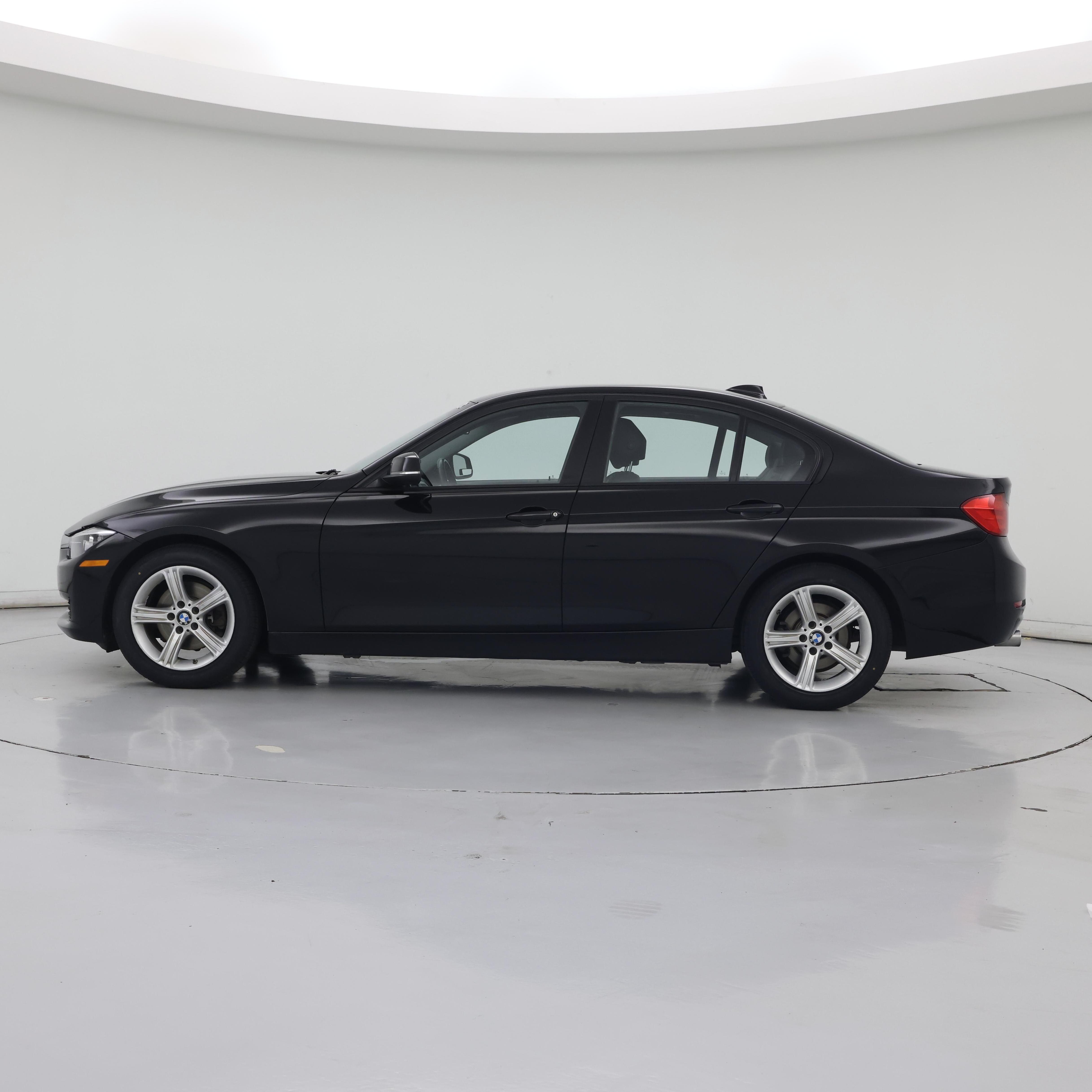 Thumbnail: 2014 BMW 3 Series - 3