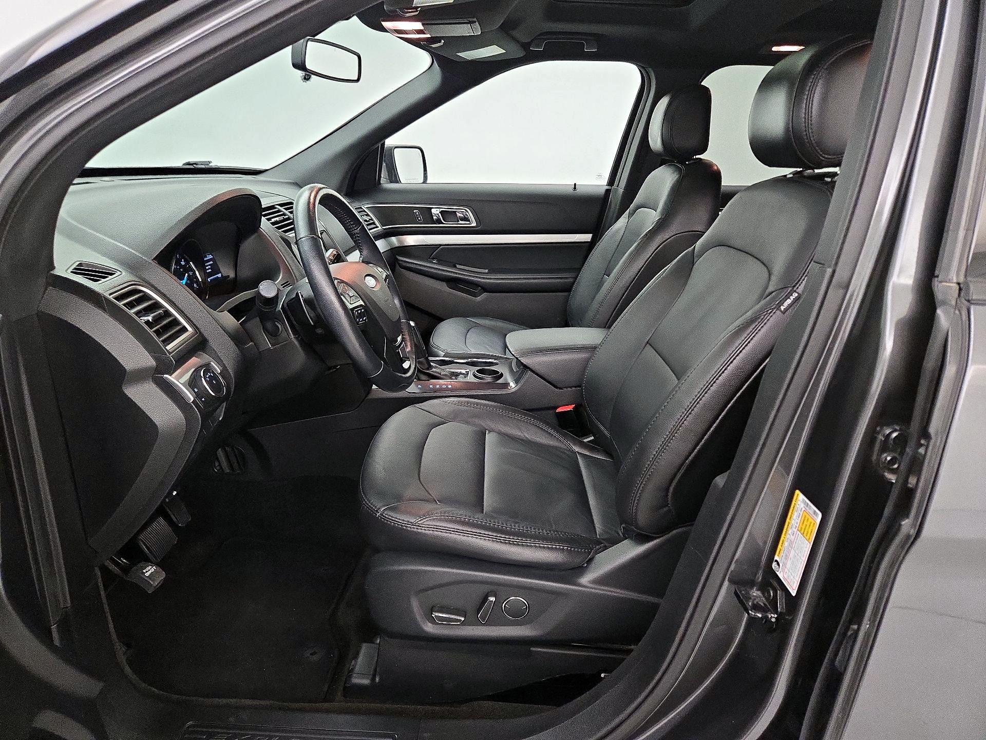 Thumbnail: 2017 Ford Explorer - 11
