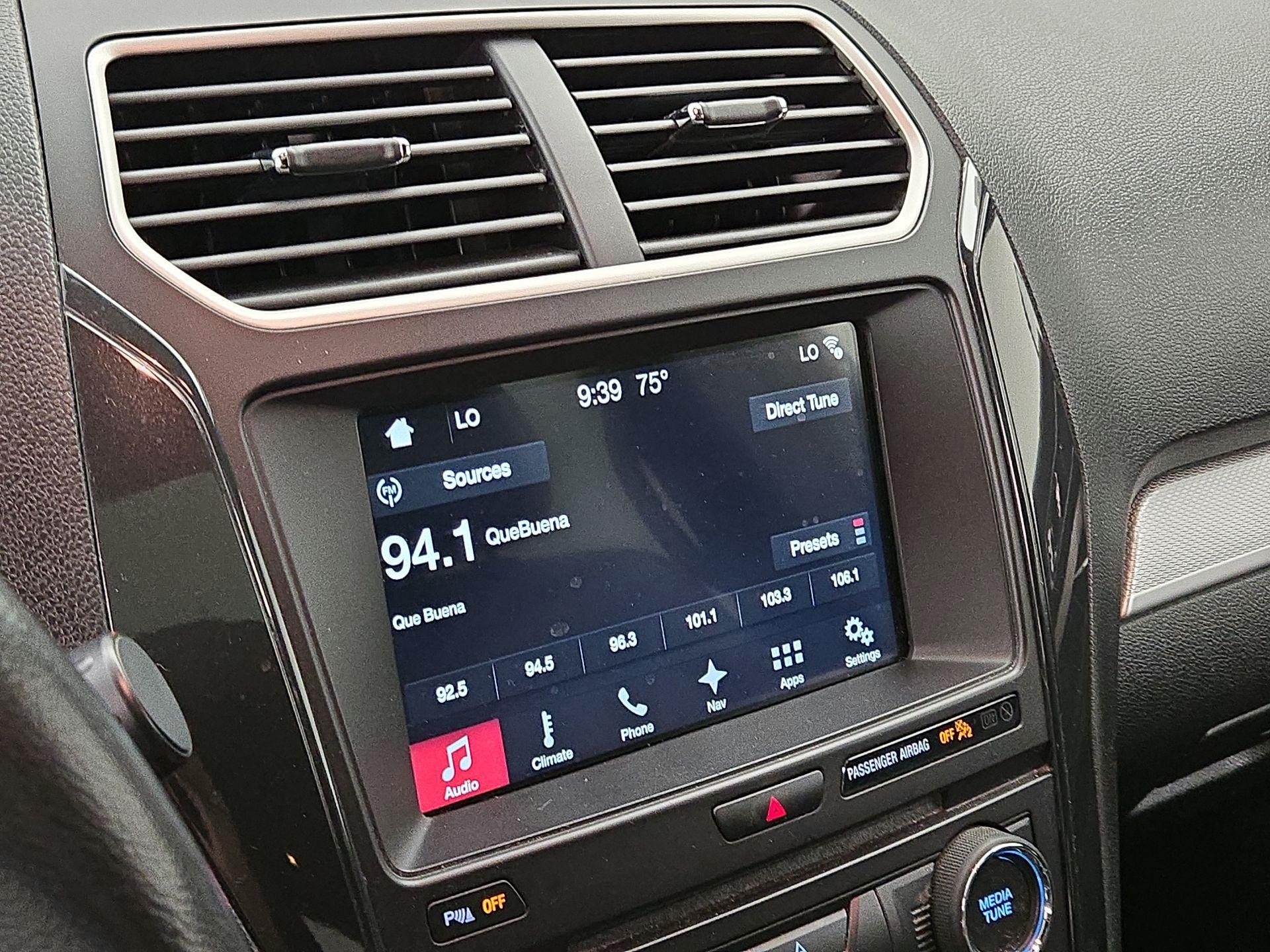 Thumbnail: 2017 Ford Explorer - 16
