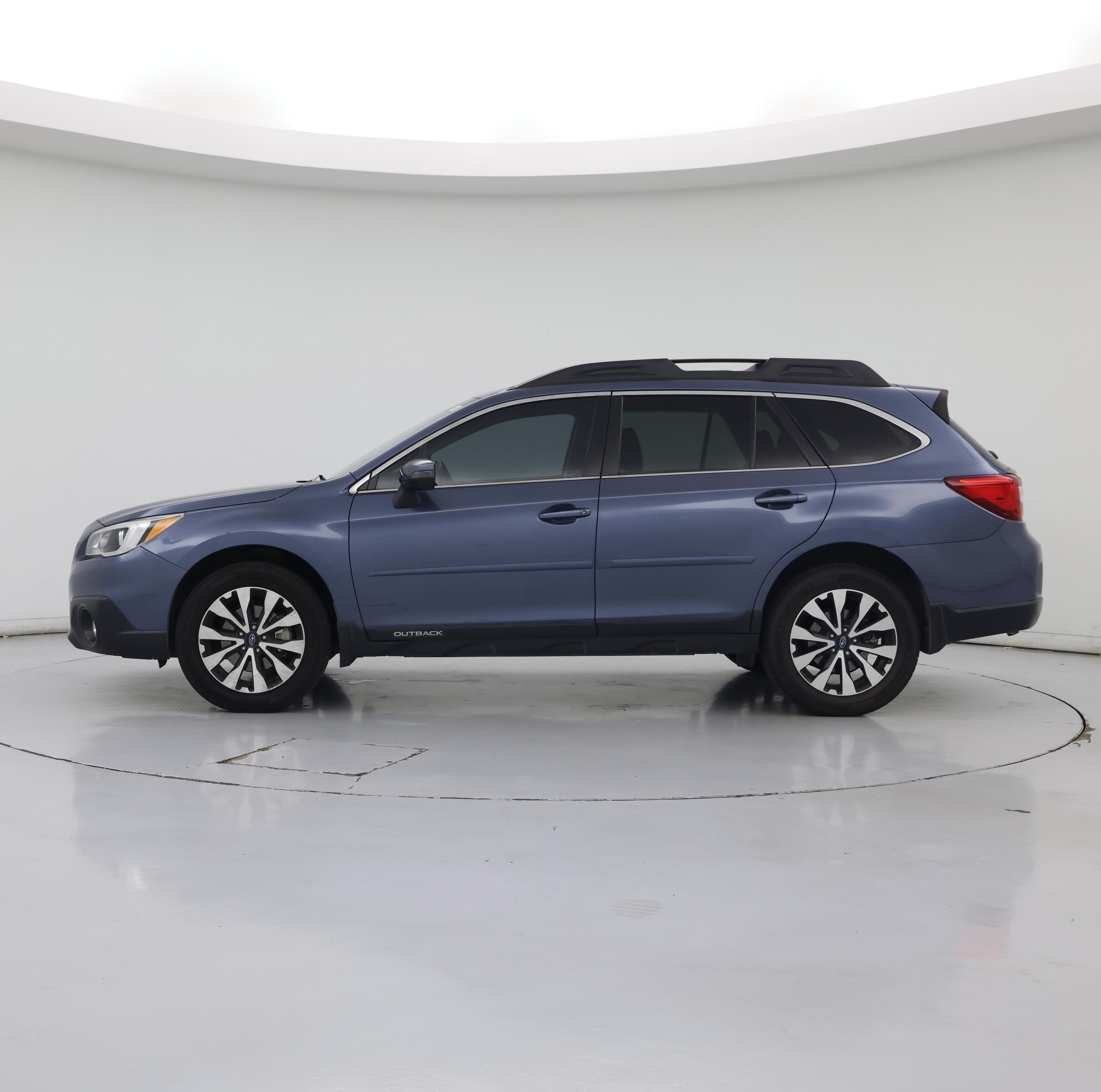 Thumbnail: 2016 Subaru Outback - 3