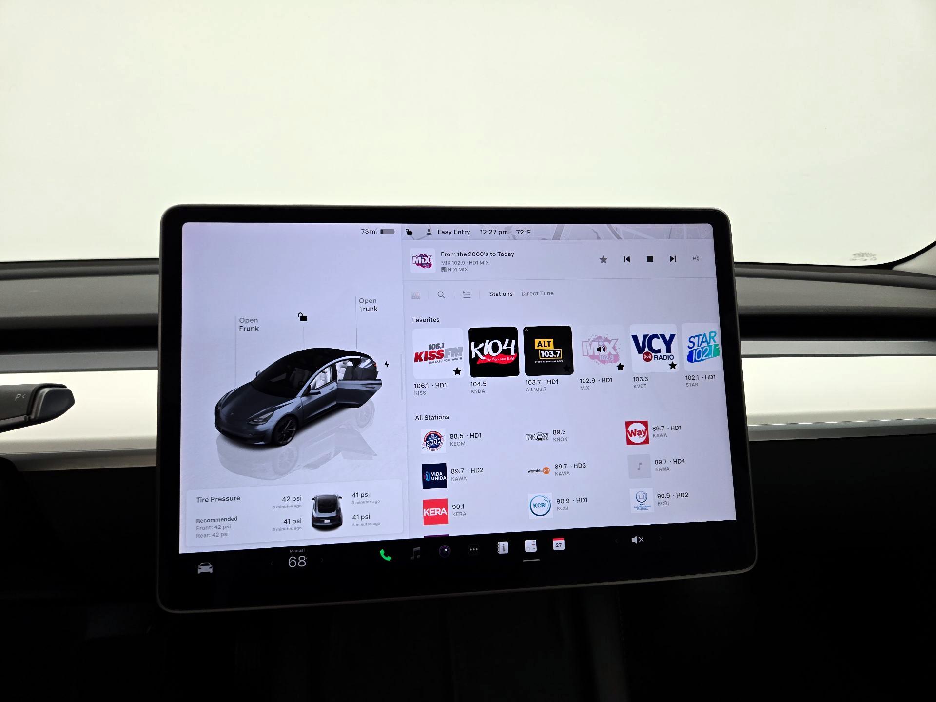 Thumbnail: 2023 Tesla Model 3 - 15