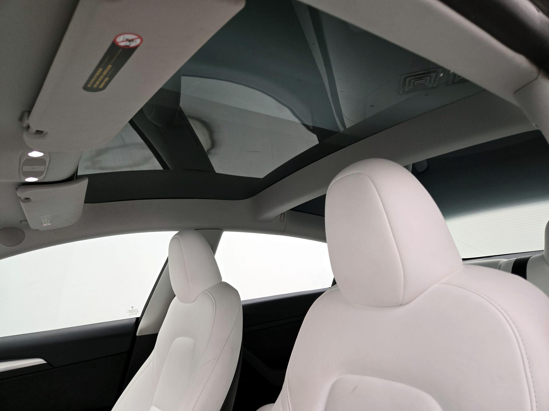Thumbnail: 2023 Tesla Model 3 - 19