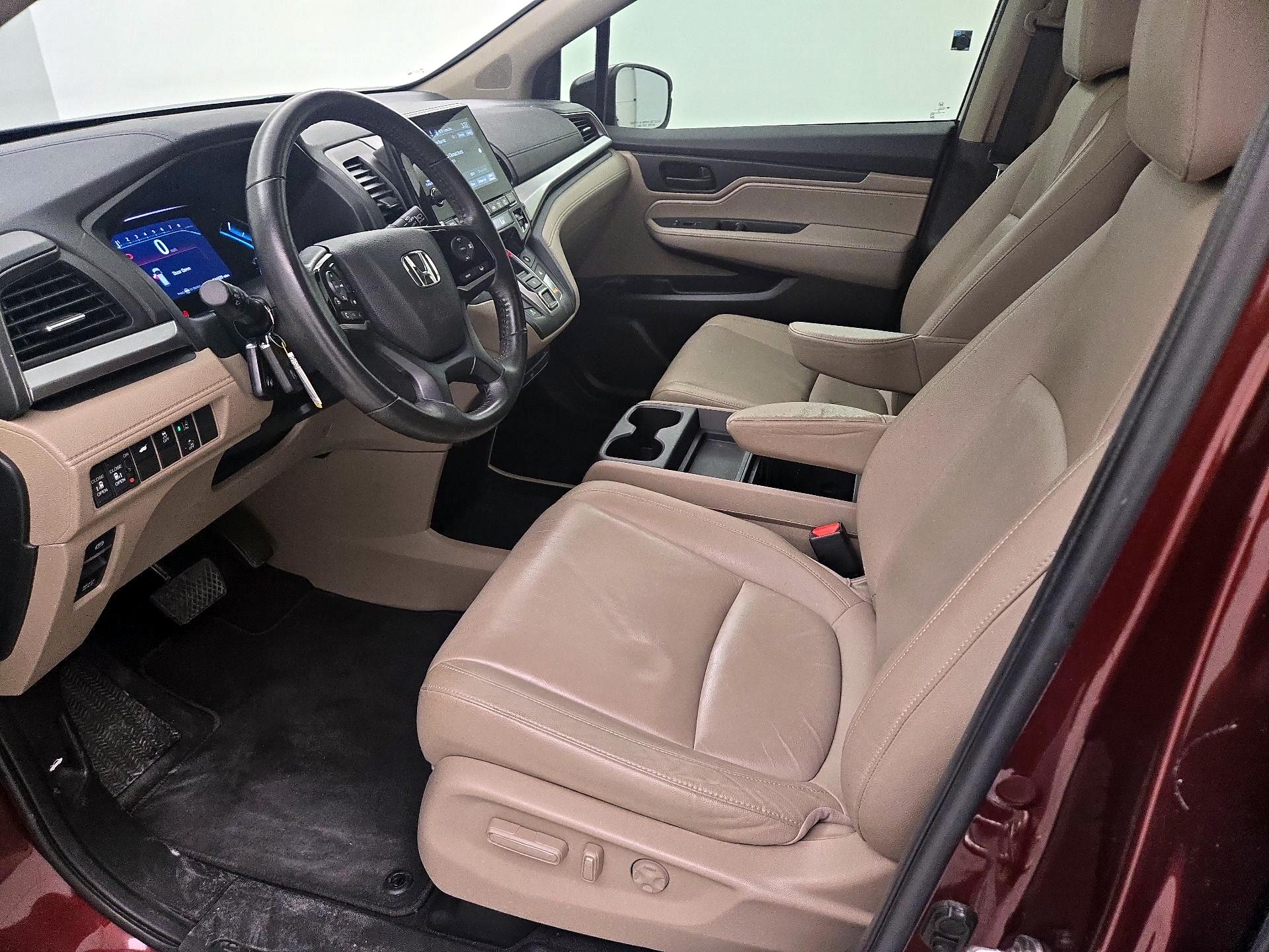 Thumbnail: 2019 Honda Odyssey - 11