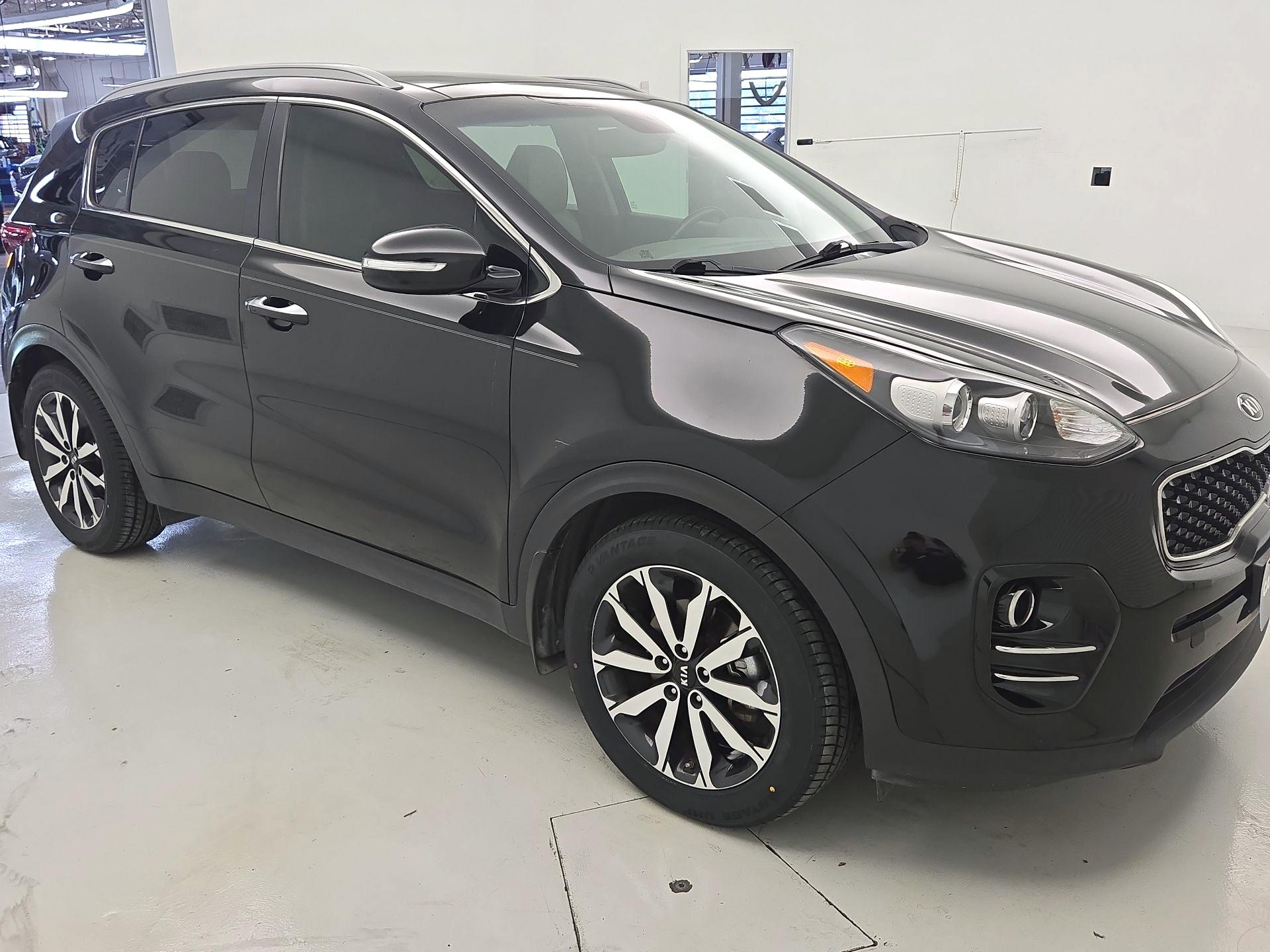 Thumbnail: 2017 Kia Sportage - 1