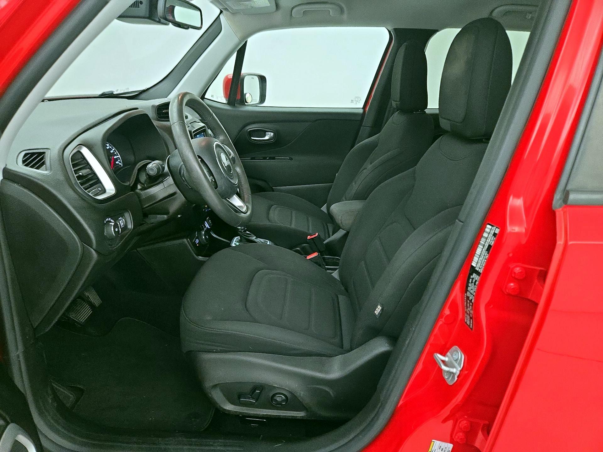 Thumbnail: 2020 Jeep Renegade - 11