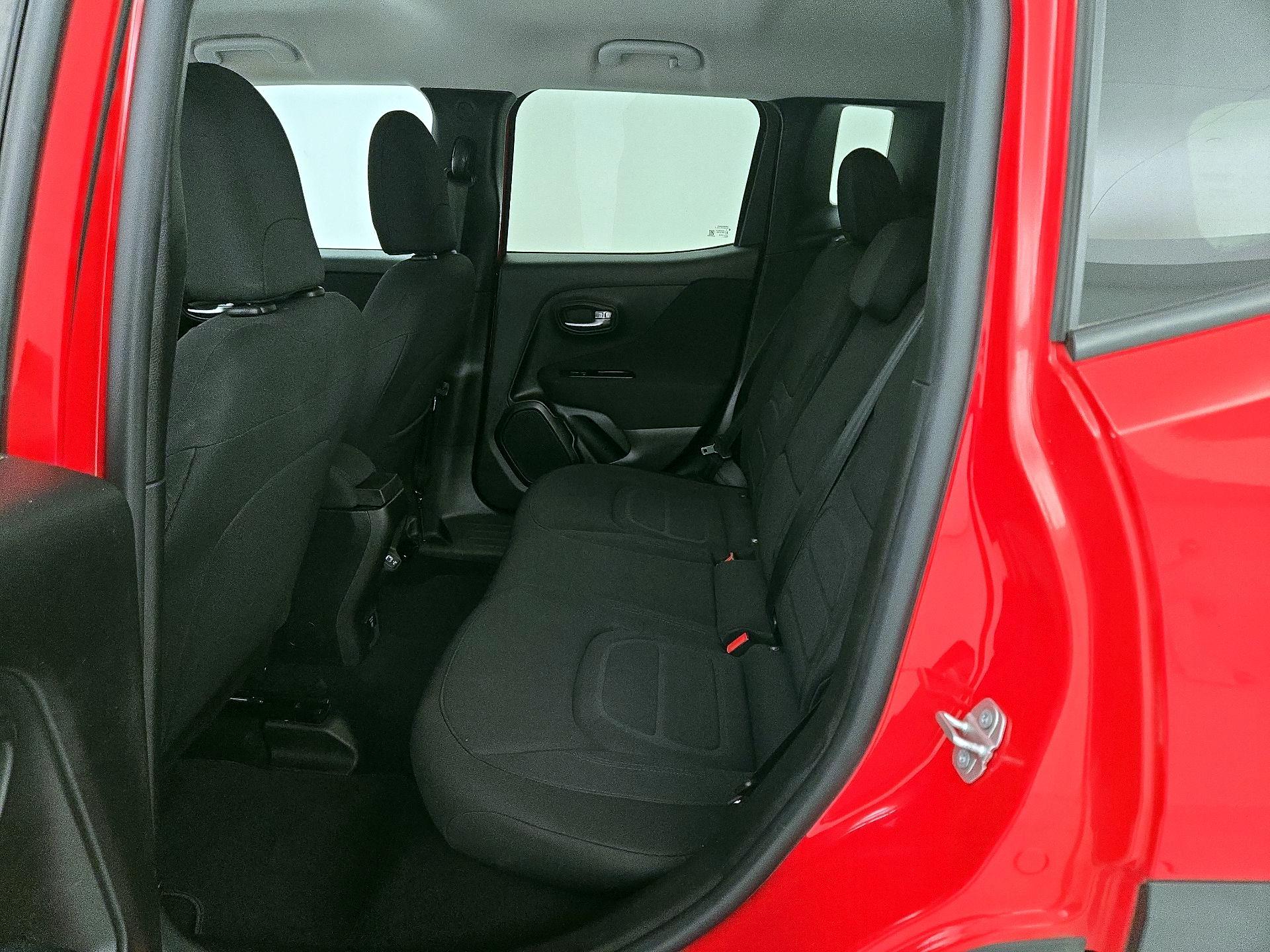 Thumbnail: 2020 Jeep Renegade - 19