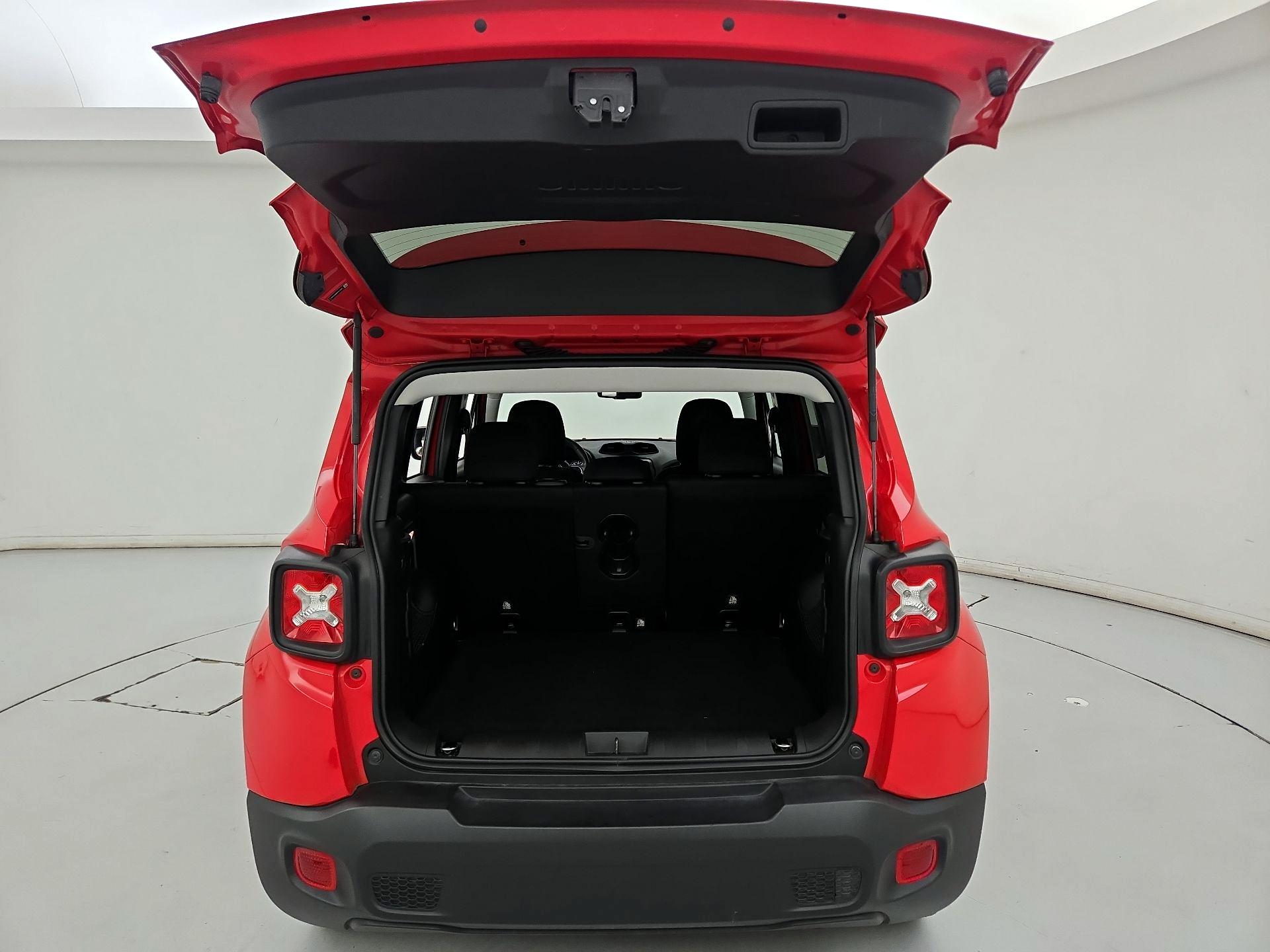 Thumbnail: 2020 Jeep Renegade - 20