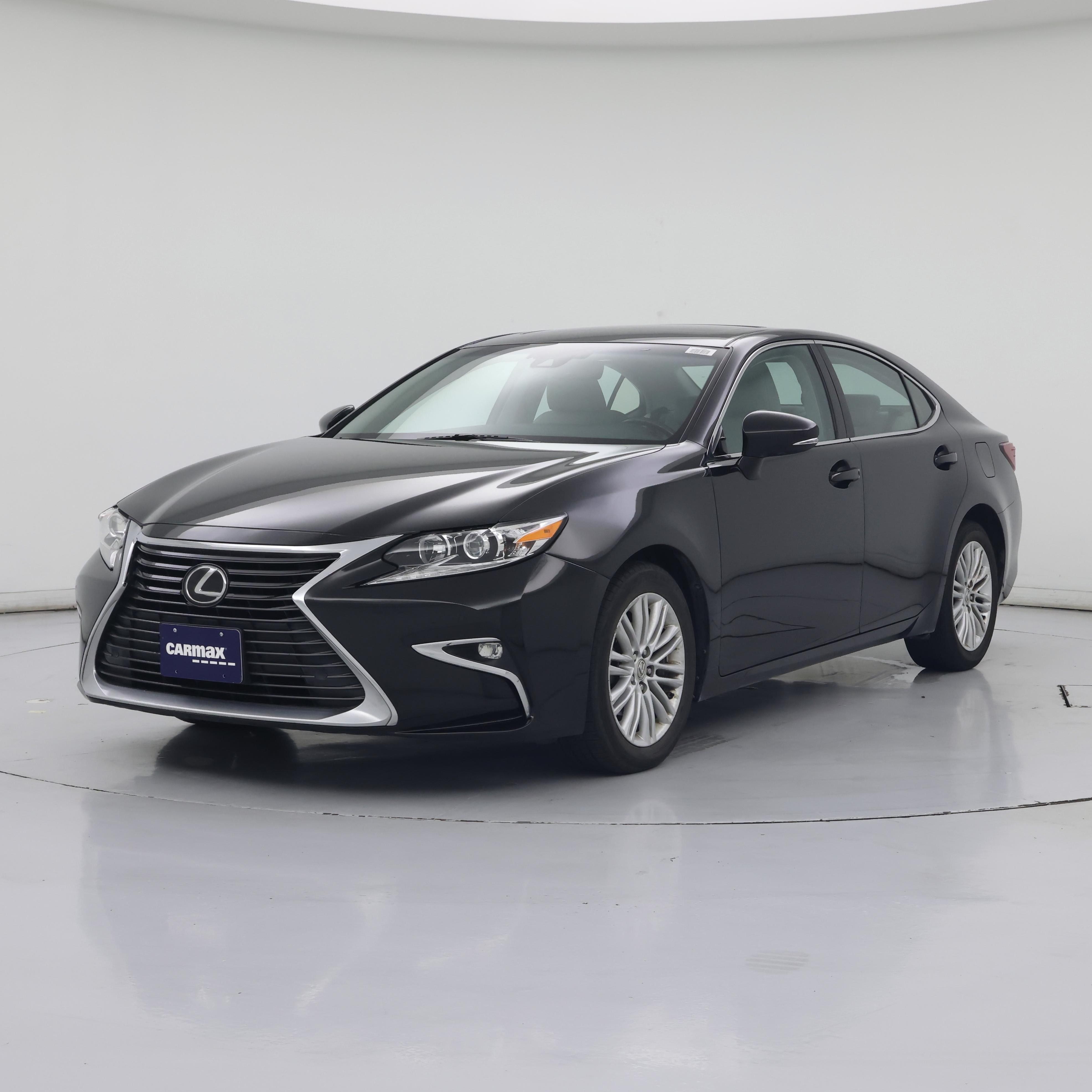 Thumbnail: 2017 Lexus ES - 4