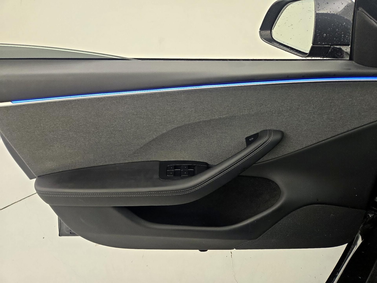 2025 Tesla Model 3 Long Range - Photo 13