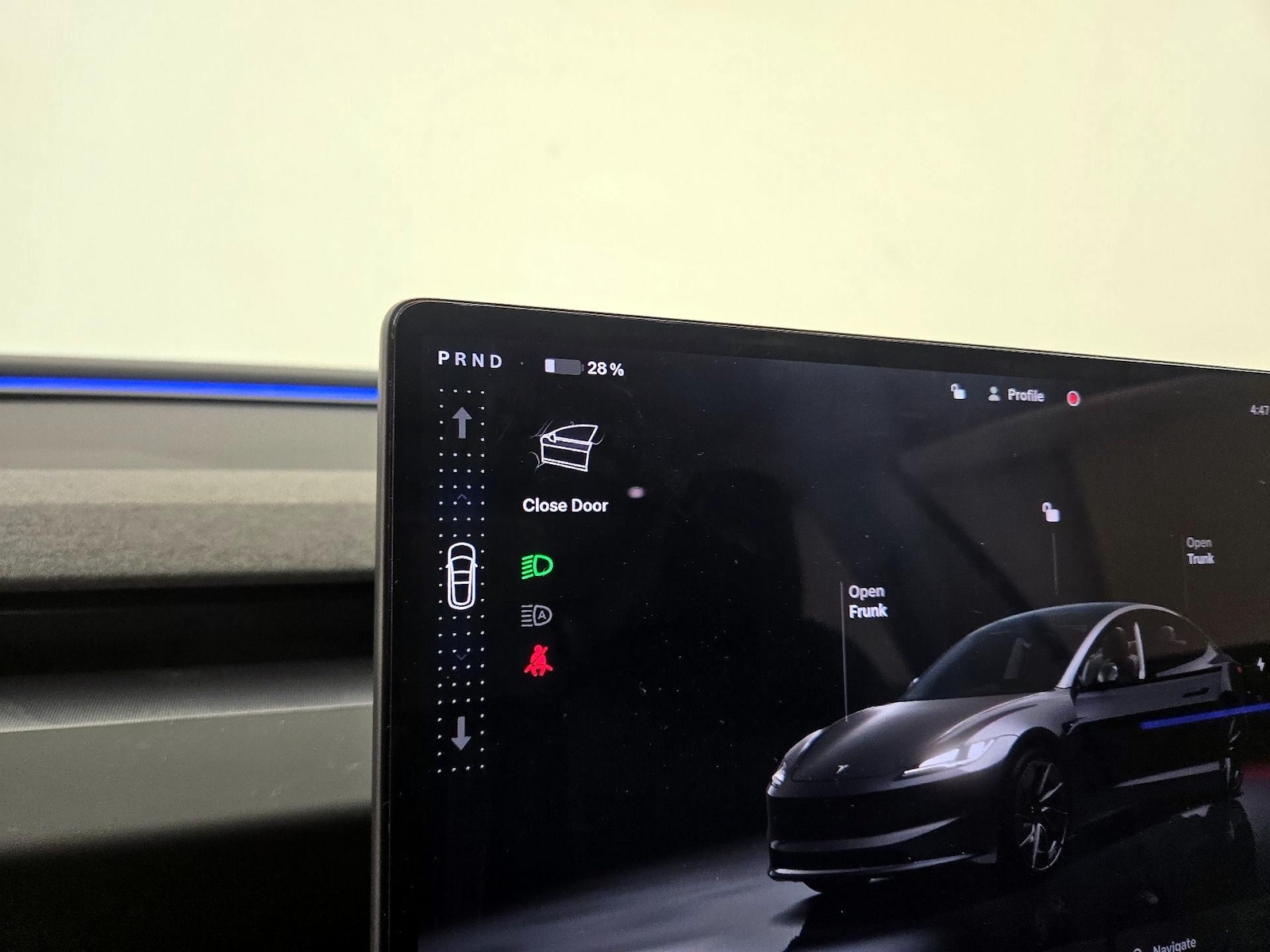 2025 Tesla Model 3 Long Range - Photo 18