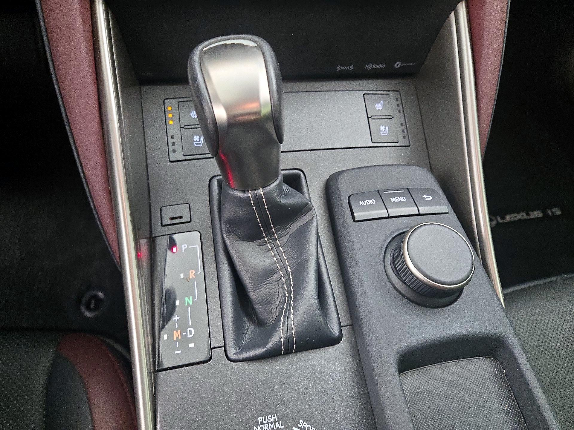 Thumbnail: 2019 Lexus IS - 18