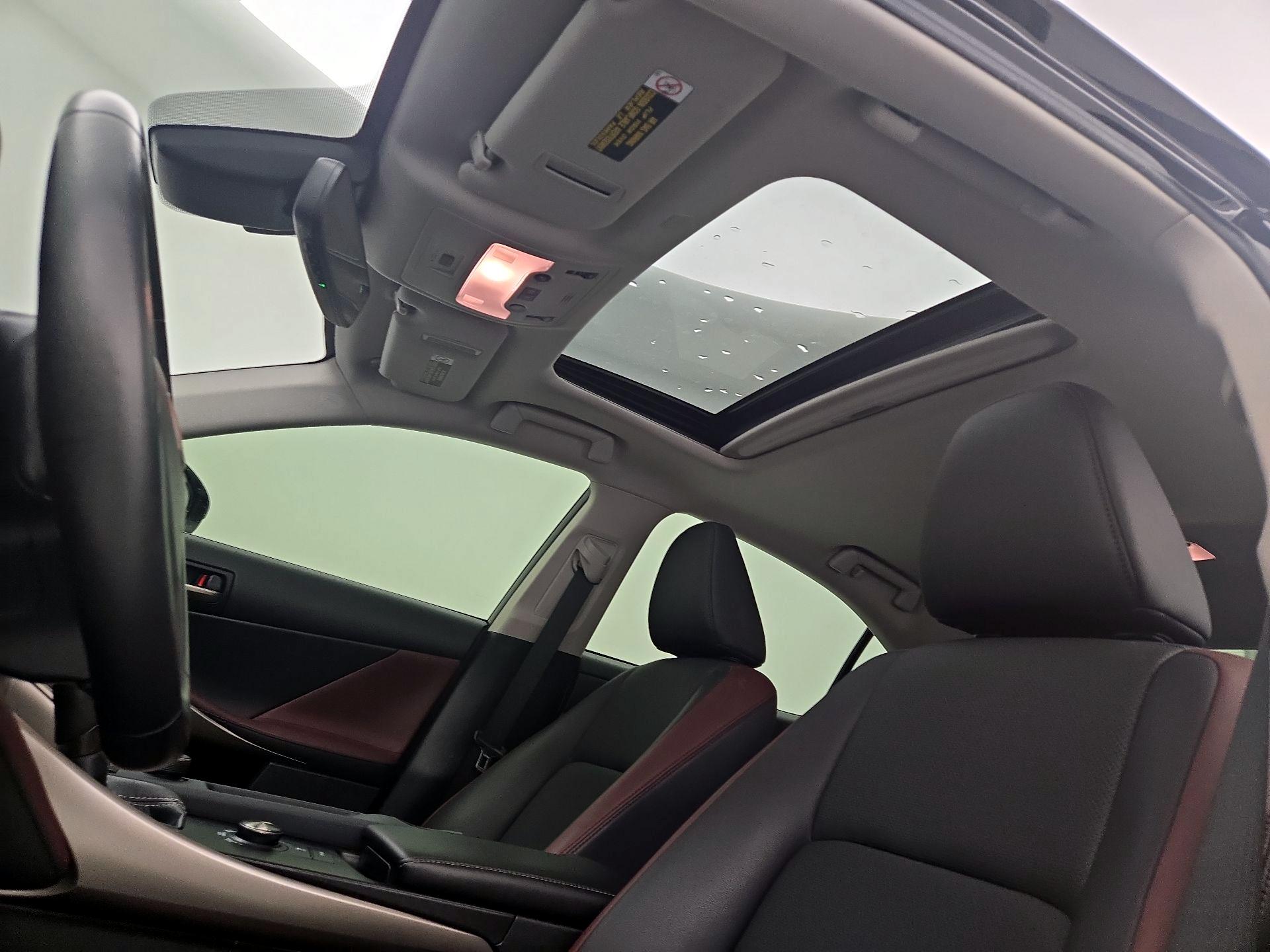 Thumbnail: 2019 Lexus IS - 20