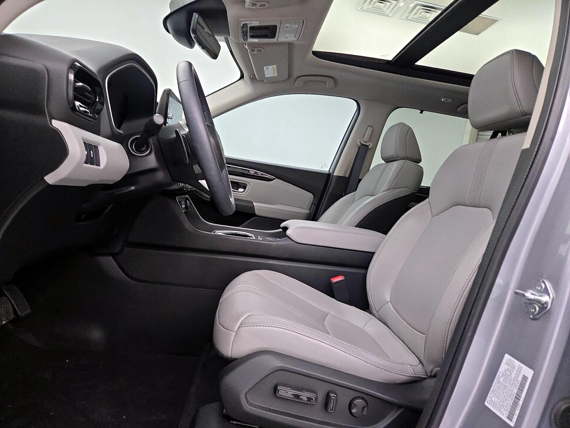 Thumbnail: 2023 Honda Pilot - 11