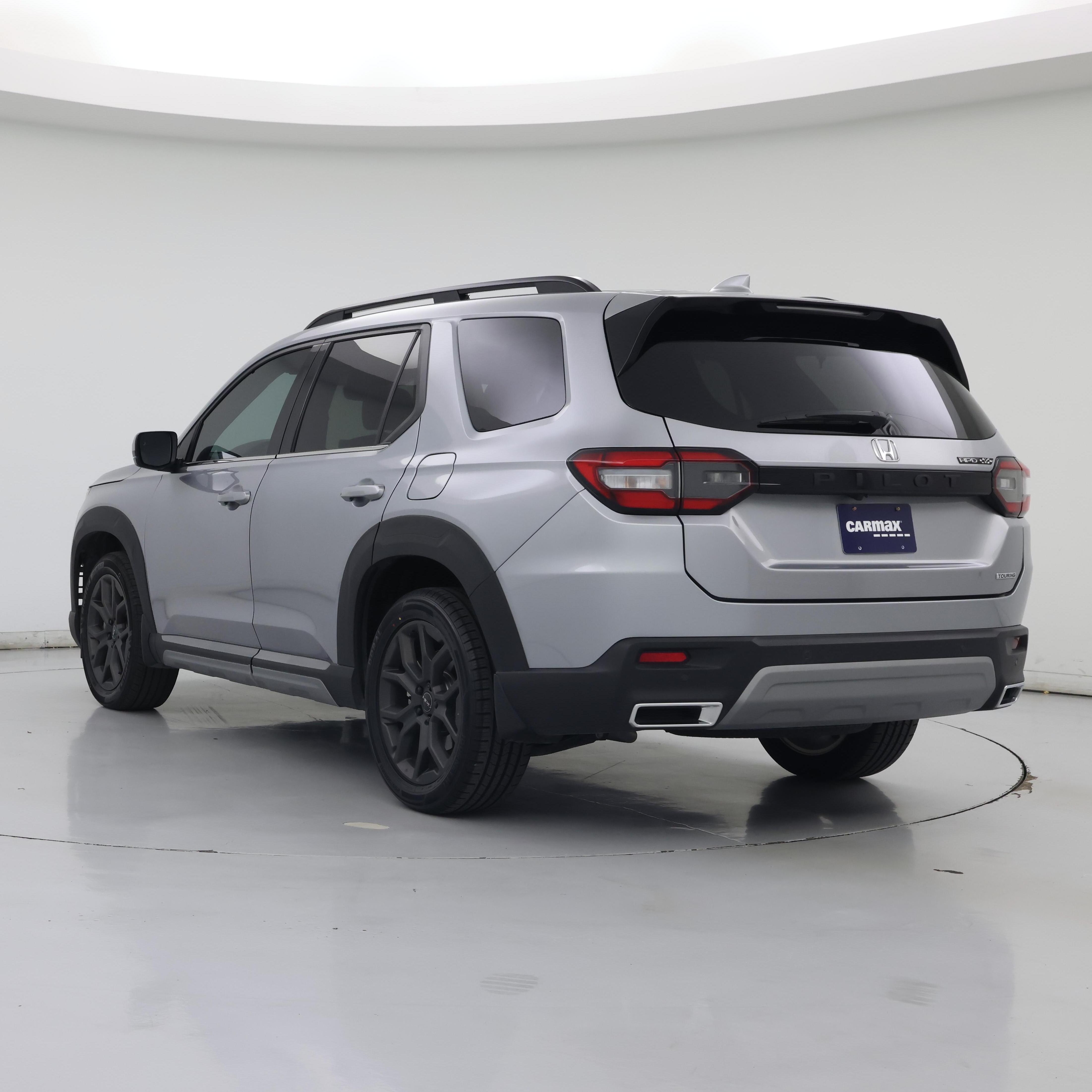 Thumbnail: 2023 Honda Pilot - 2