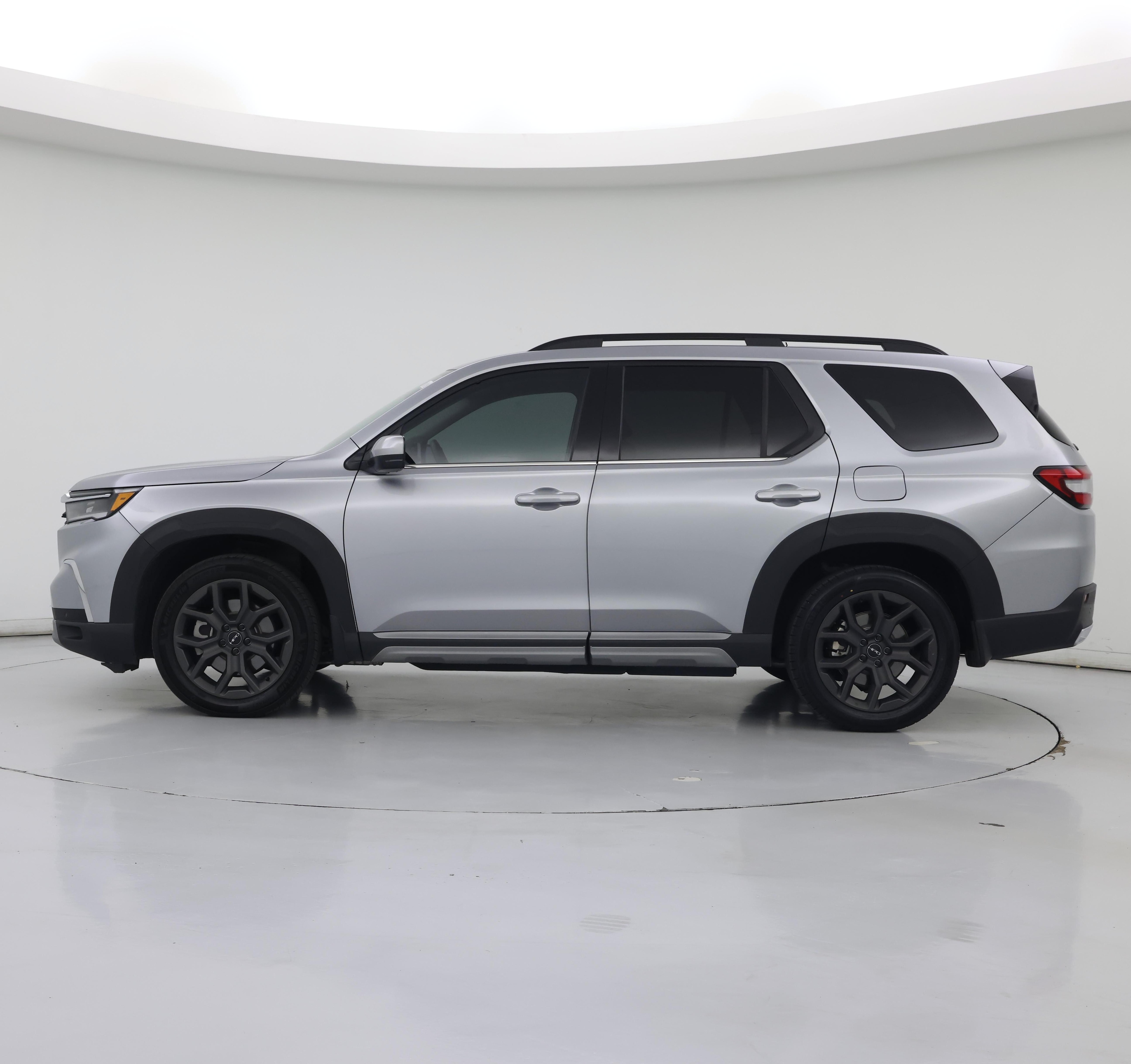 Thumbnail: 2023 Honda Pilot - 3