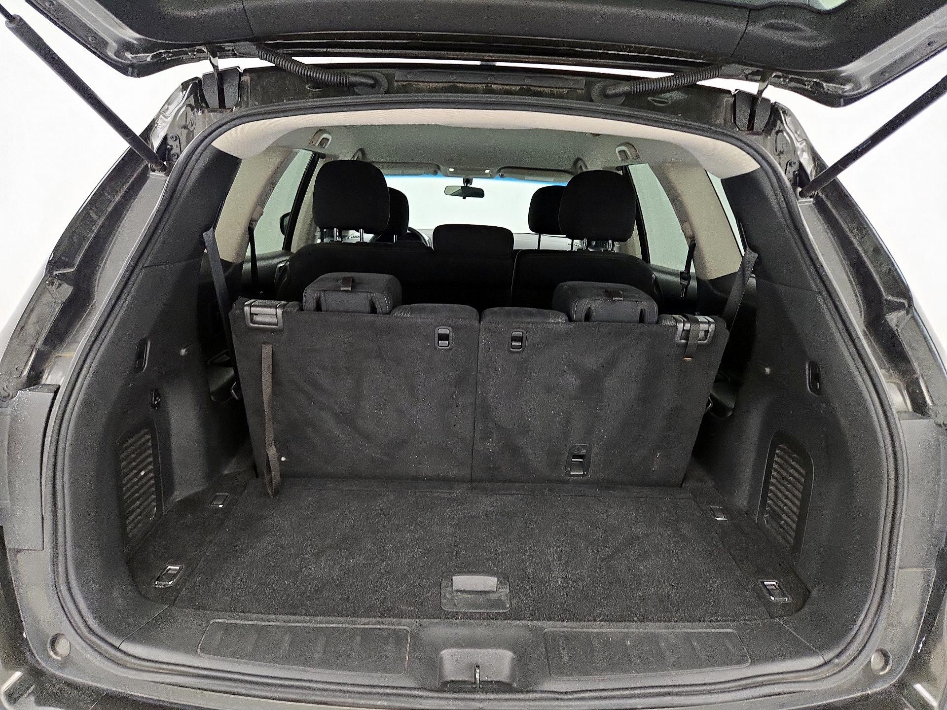 Thumbnail: 2016 Nissan Pathfinder - 19