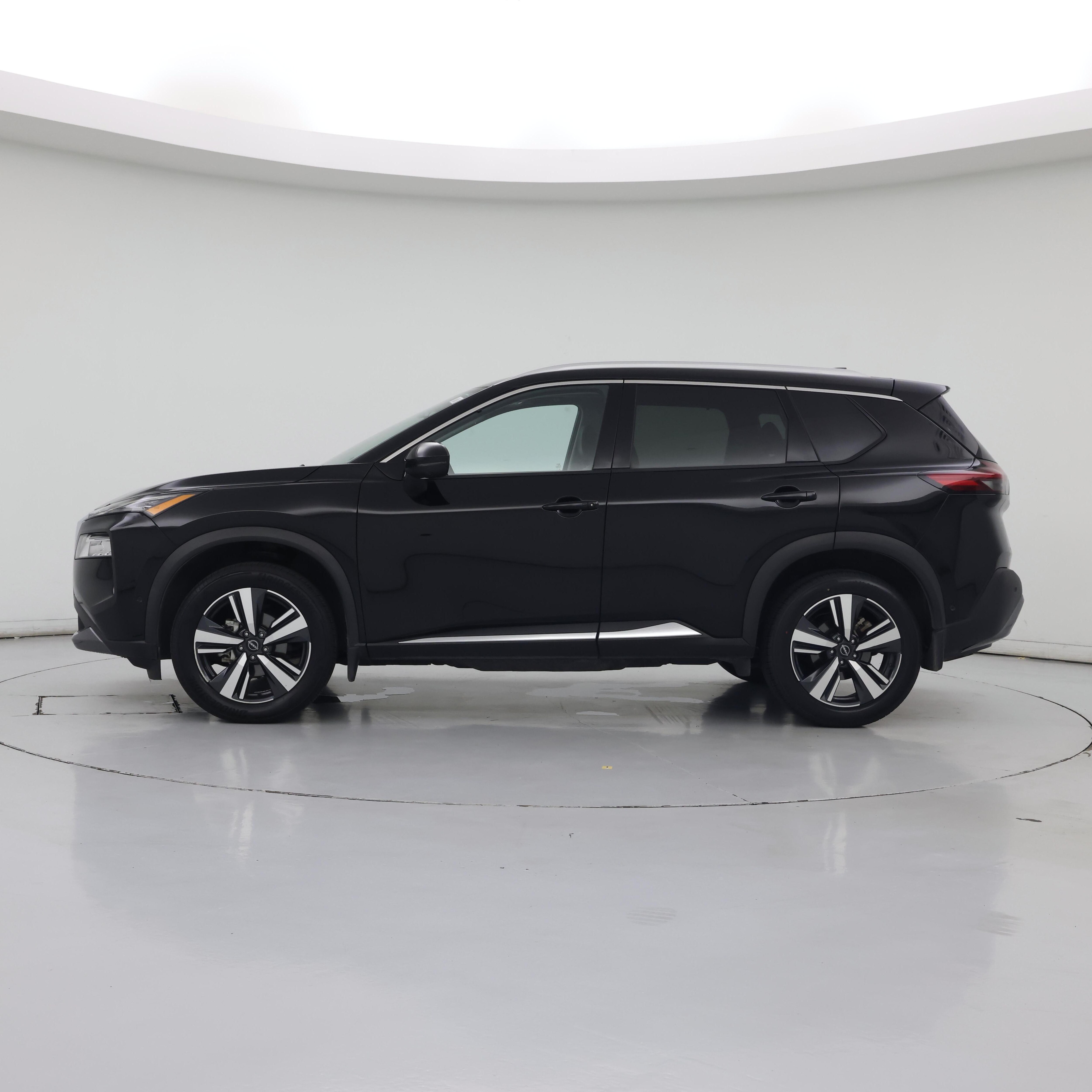 Thumbnail: 2023 Nissan Rogue - 3